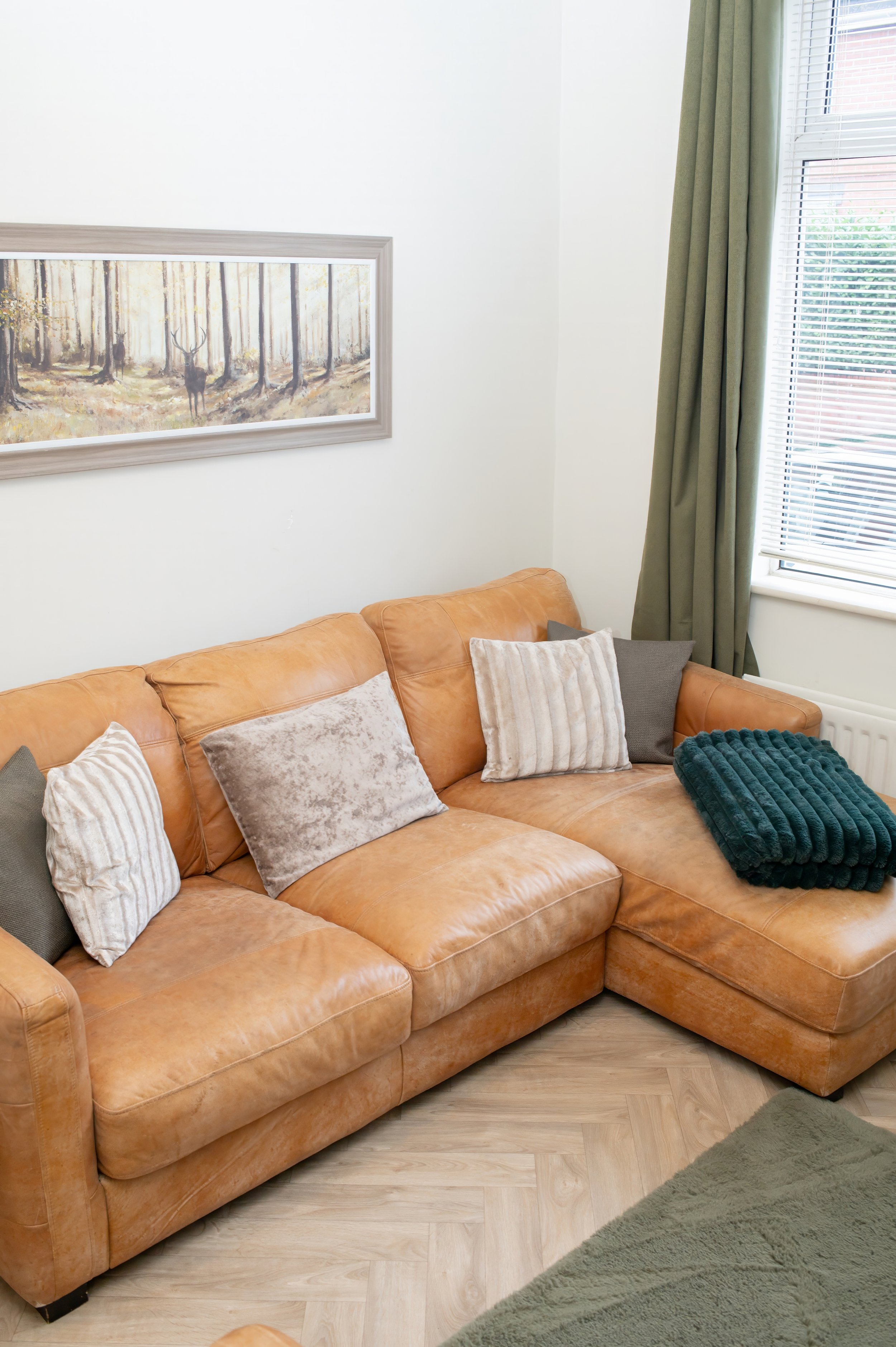 Moon House Crewe Lounge with Sky TV