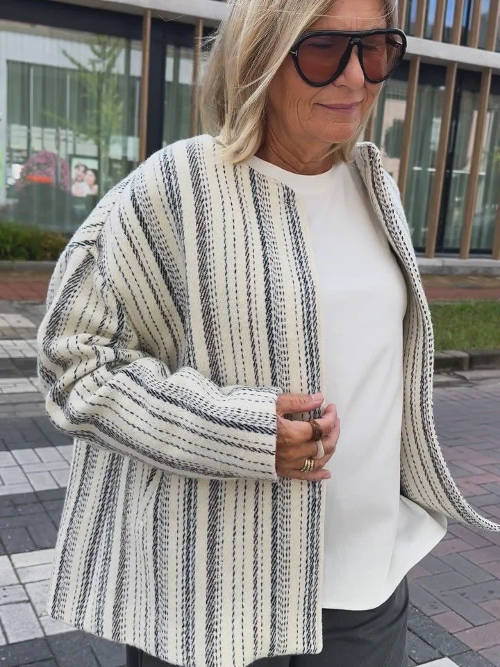 Outfitinspiration 🩶🖤🤍

#fallwinter #instyle #fashion #whattowear #rumorsantwerp