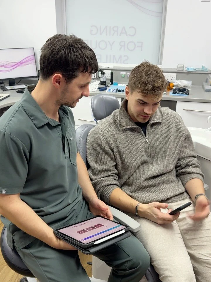 Designing and creating unique, balanced smiles that restore confidence following @thecompositecoach process 🎨🦷

#compositeveneers #compositebonding #compositeveneersuk #cosmeticdentist #naturalsmiledesign