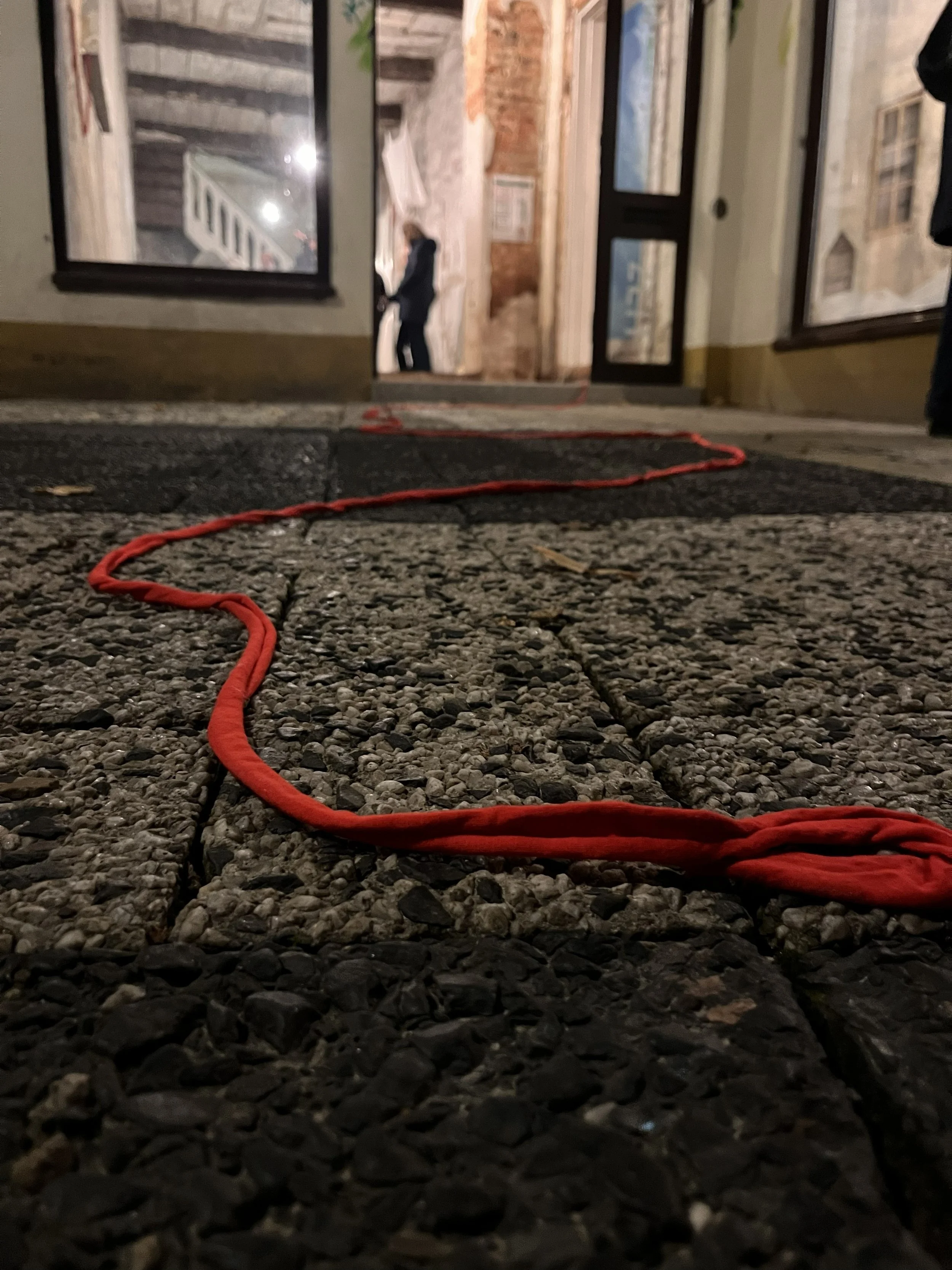 folge dem roten Faden