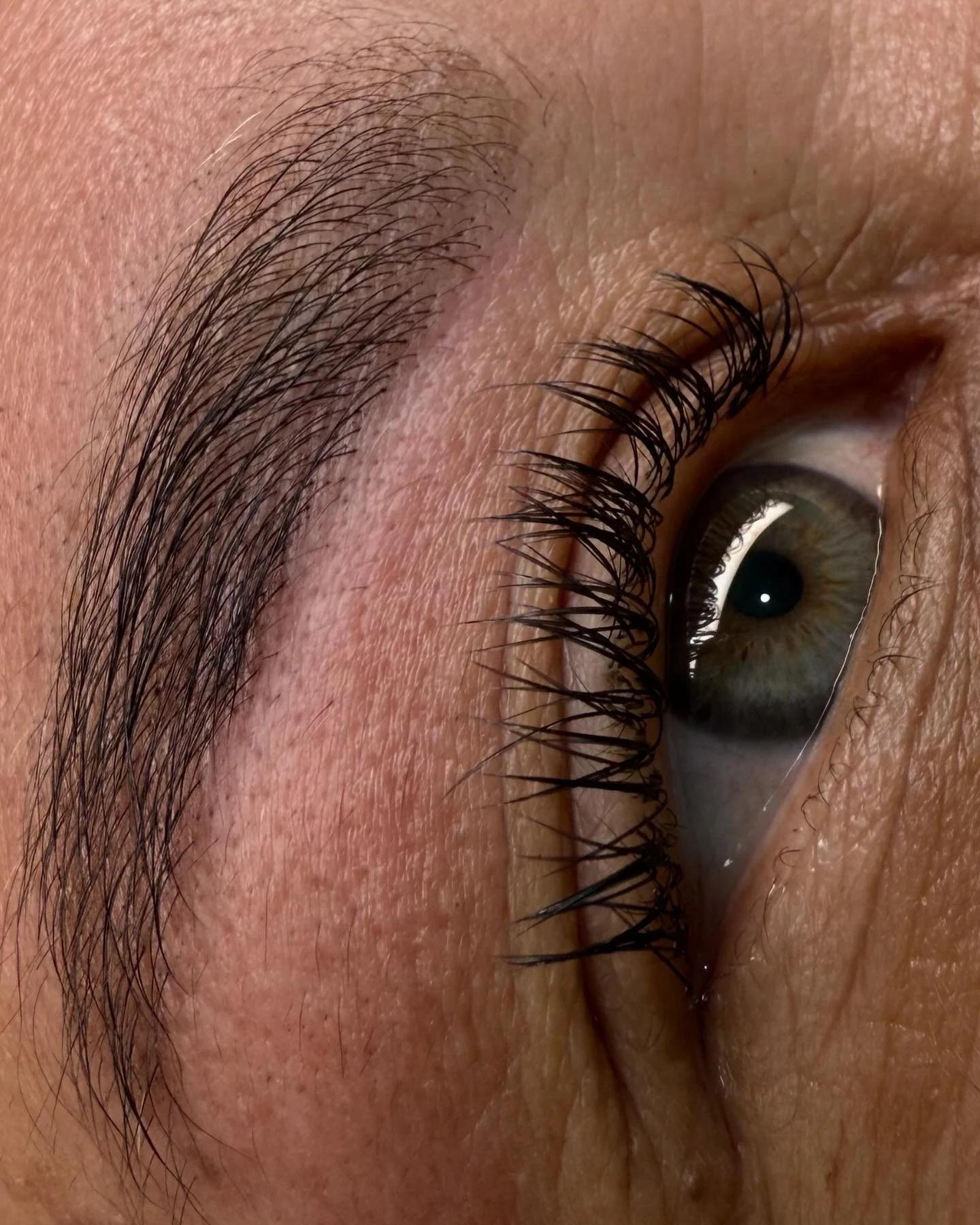 🌿 Brow Shaping + Henna + Lash Extensions

Complete your look with a combo: brow shaping, henna tint, and eyelash extensions. Your eyes will do all the talking.
#browshaping #hennaeyebrows #lashextensions #beautycombos