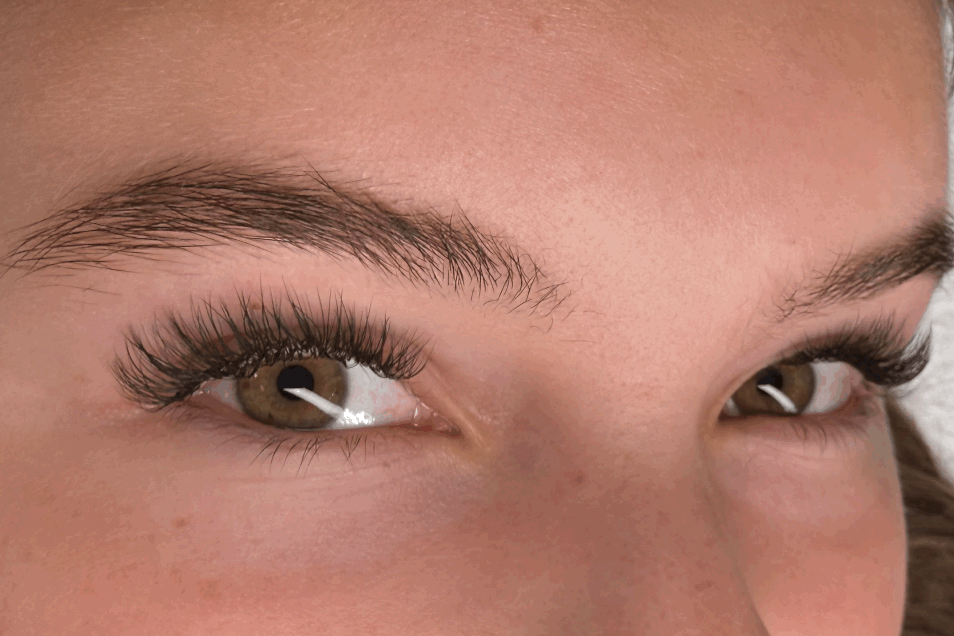FAKE LASHES?