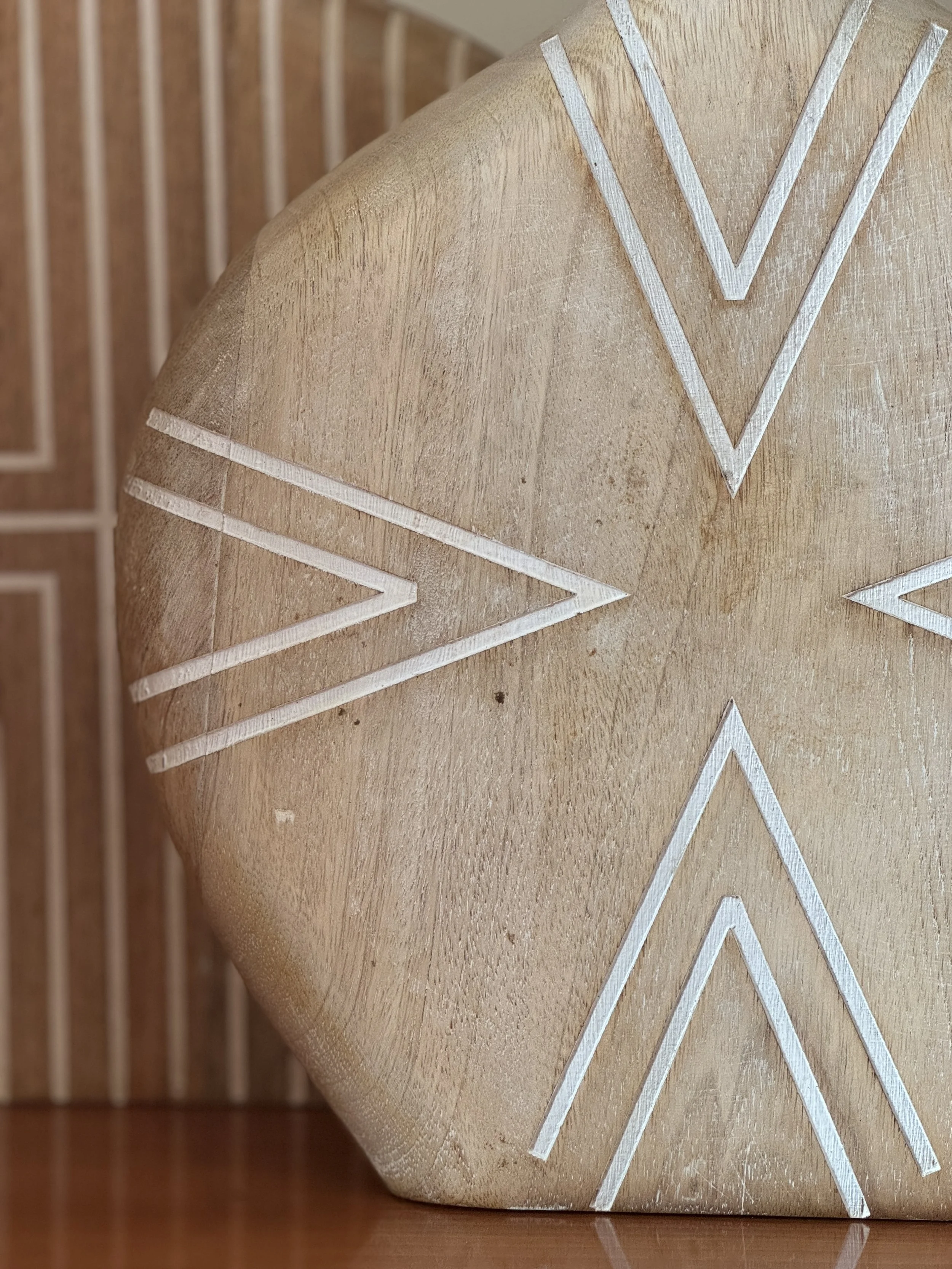 Mango Wood Vase- Rekha (Mark)