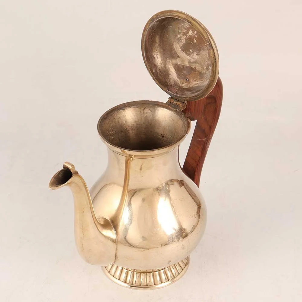 62904Shiny-Golden-Brass-Kettle-in-English-Art-SNG-105-(2).jpg