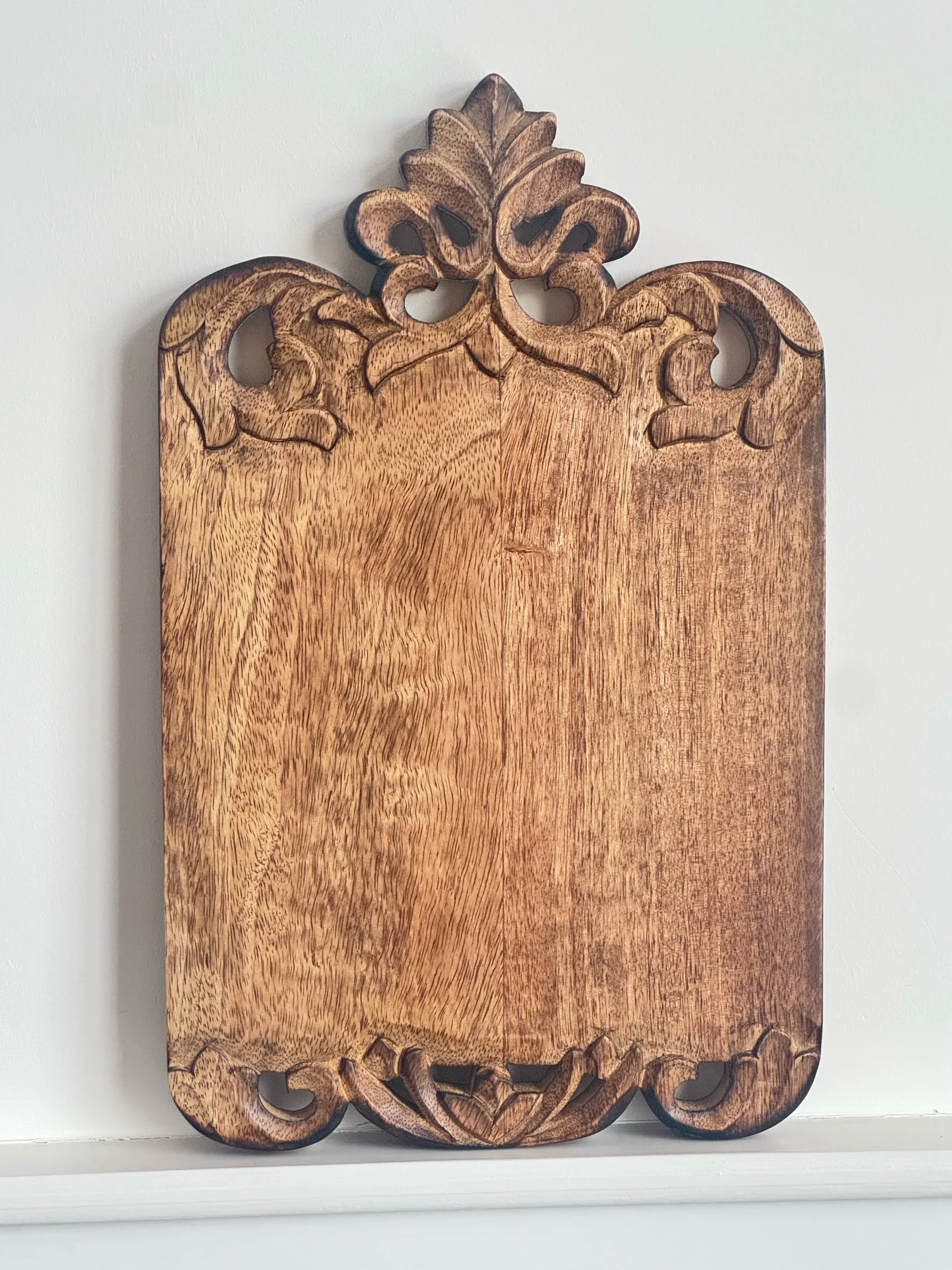 Mangowood Charcuterie Serving Platter- Carved 2