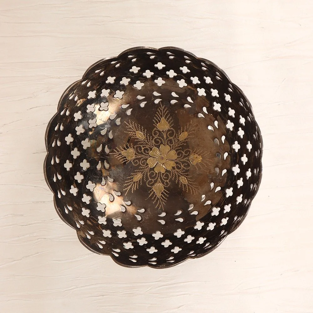 66687Beautiful-Jali-Work-Brass-Fruit-Bowl-for-Home-Decoration-3.jpg
