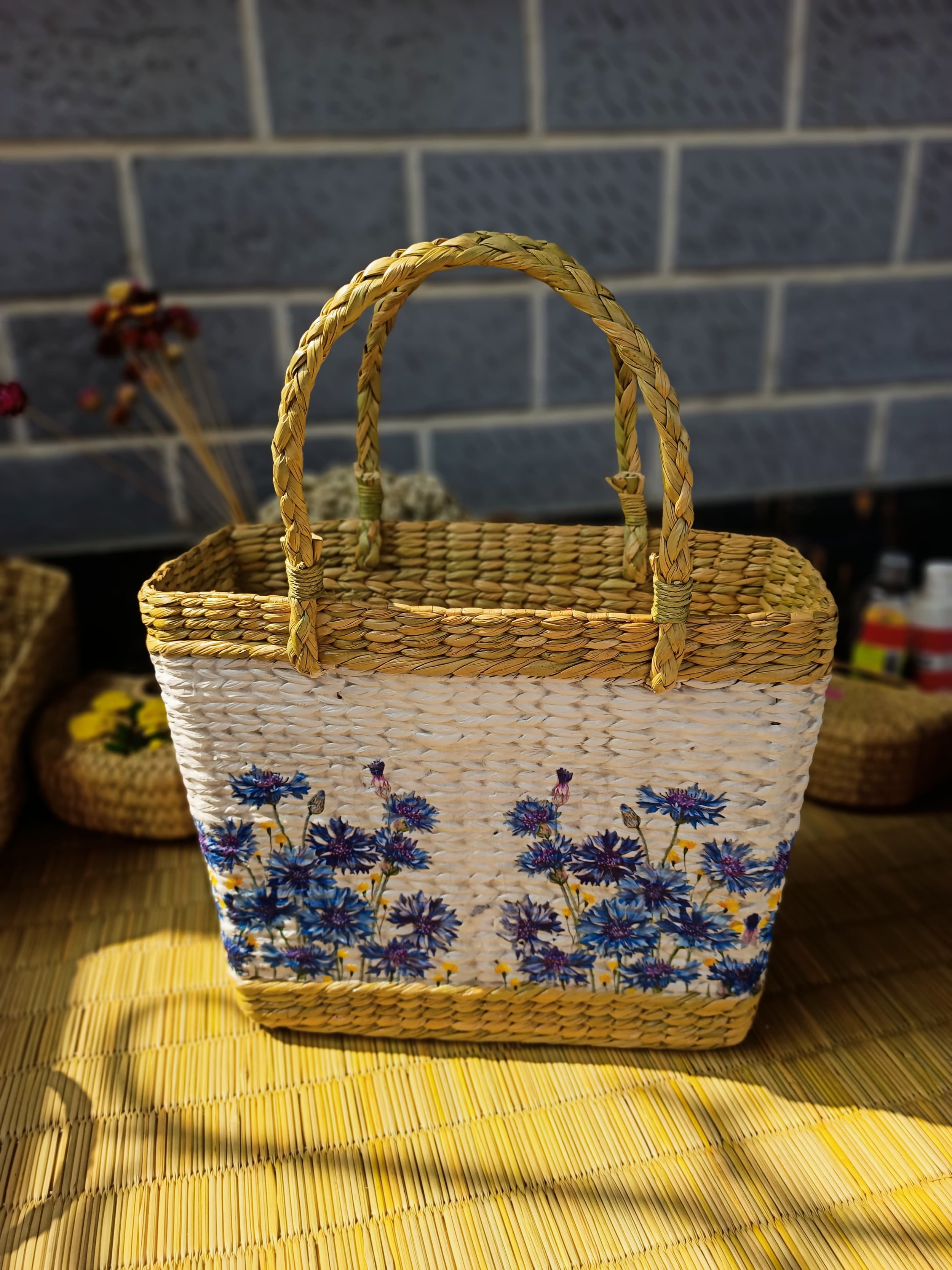 Seagrass Decoupage Basket with Handles - Purple Daisy