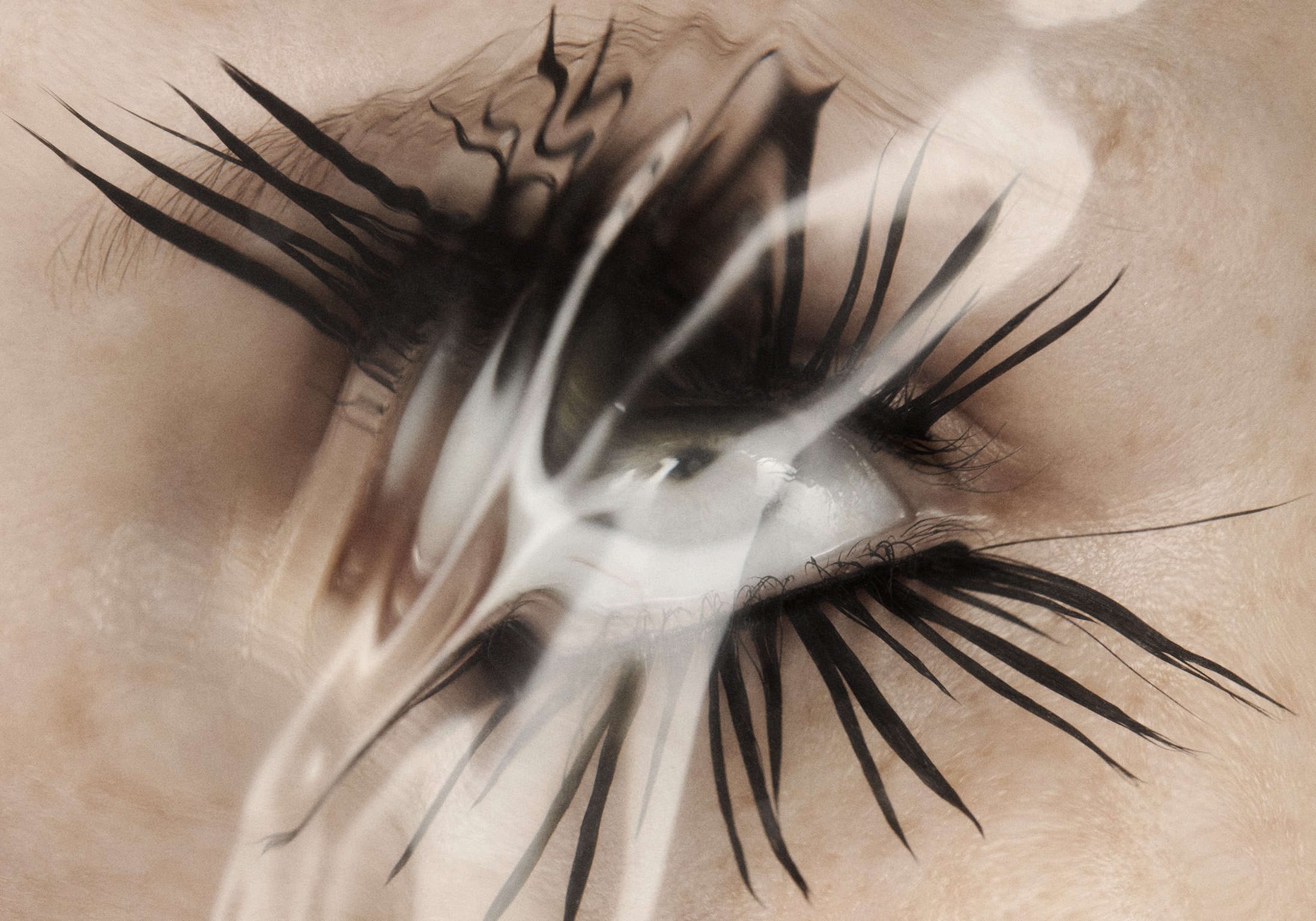 beauty bulletin arved andrew gallimore wet makeup23.jpg