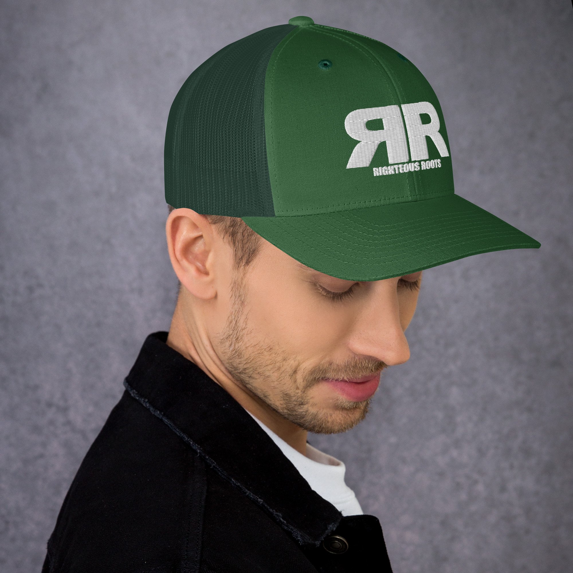 retro-trucker-hat-evergreen-right-681f665d1213c.jpg
