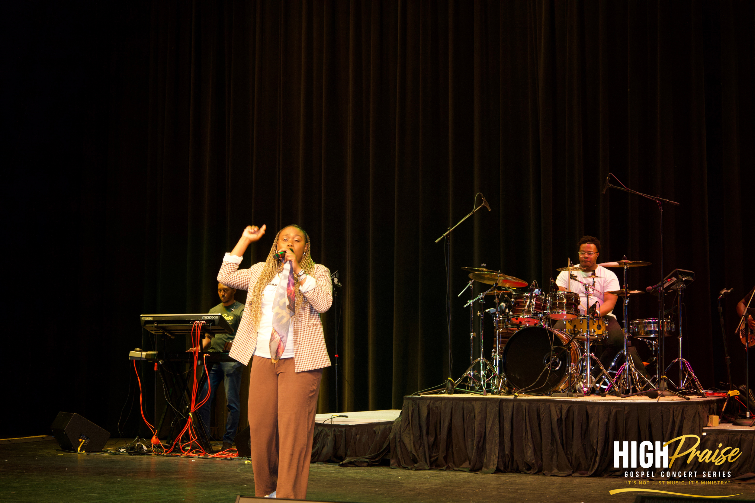 Jeniel Henningham Live At High Praise Gospel Concert Series  'It’s not just music. It’s ministry'.