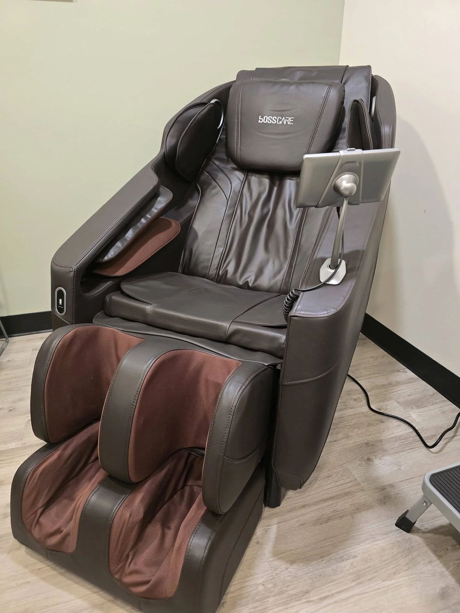 massage chair.jpg