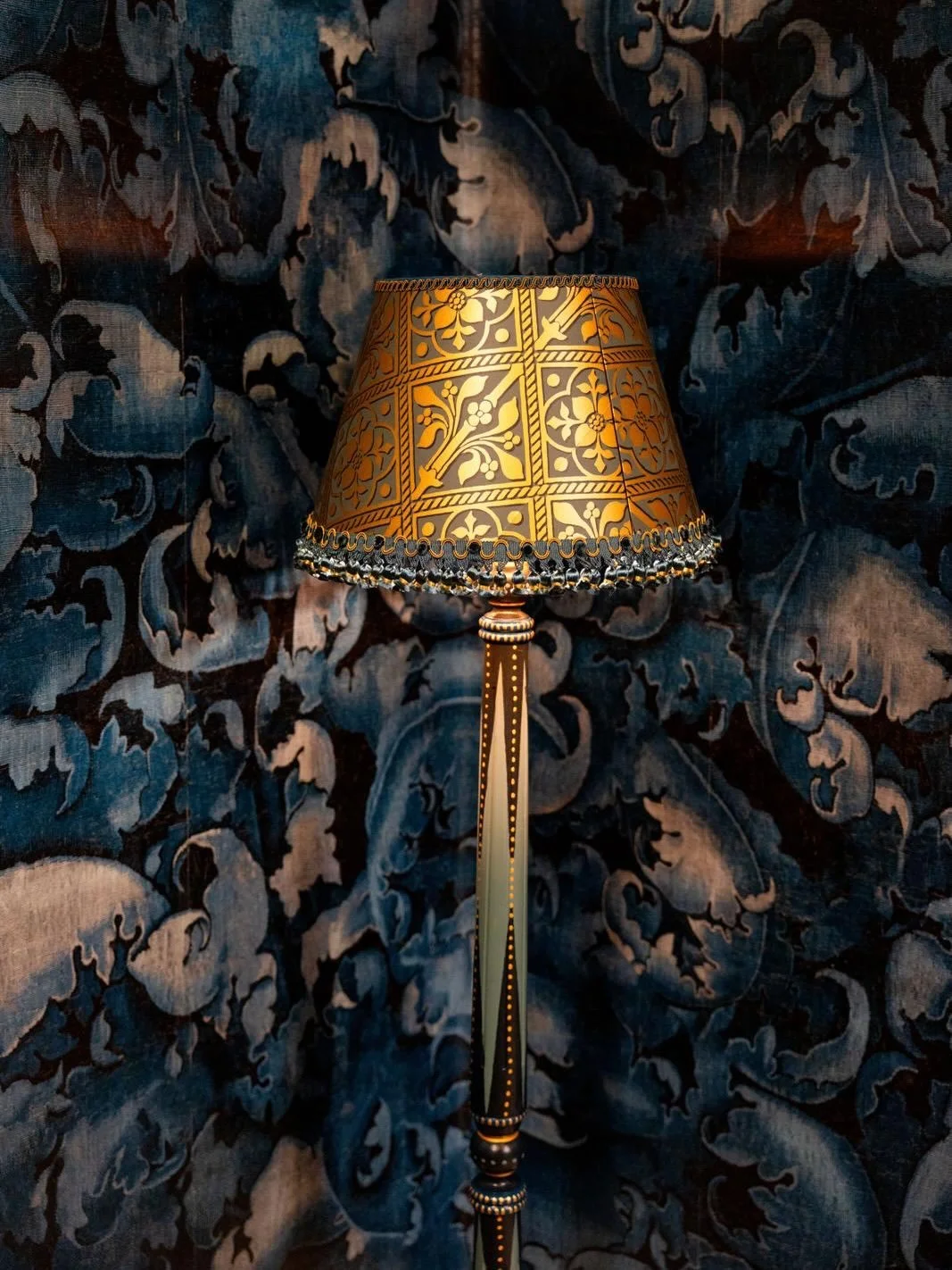 So fun seeing this collection of three lamp bases photographed so beautifully in Paris last week ✨
I loved working on a larger scale and hand painting the standing lamps.
@watts1874