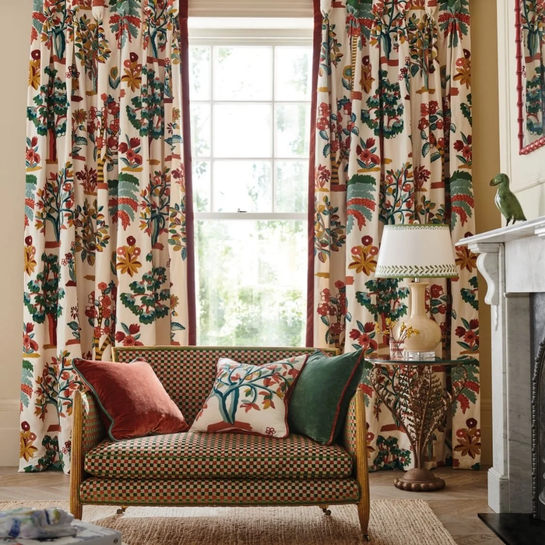 I loved working on this shade in the summer for @ninacampbellltd 

It&rsquo;s so fun to see it styled in a photoshoot surrounded by the gorgeous Farnaz fabric collection. 

Image courtesy of @ninacampbellltd @osborneandlittle 

#HandPaintedLampshade 