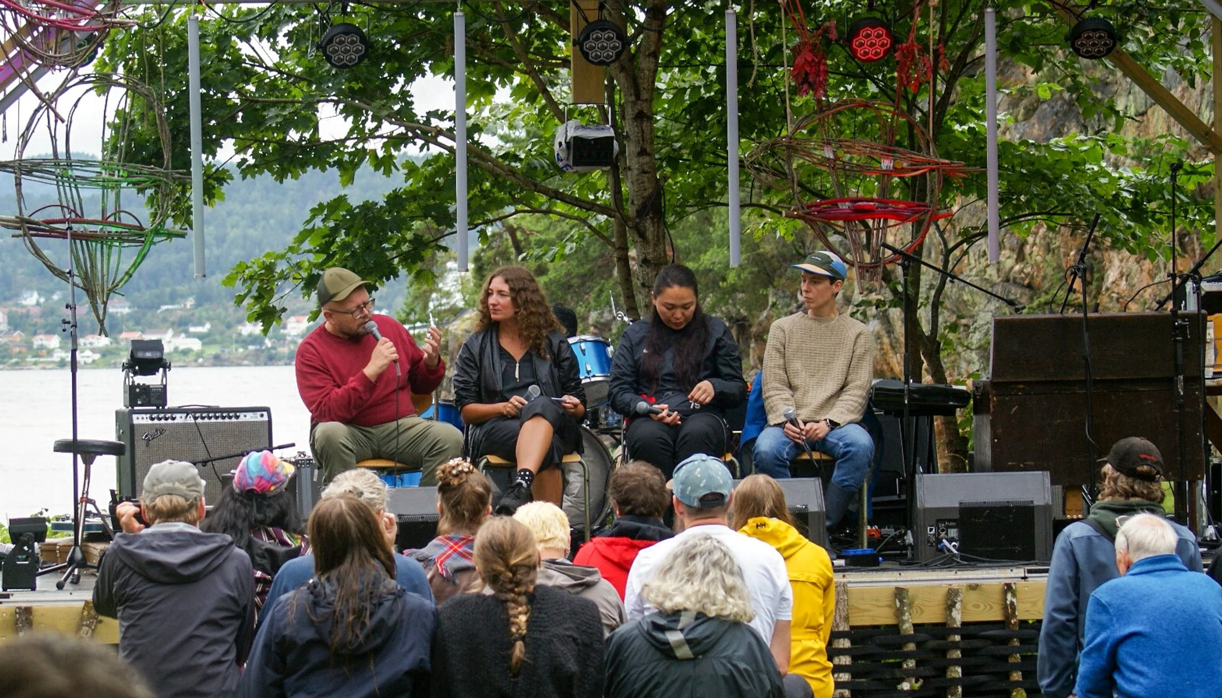 Local Practice, Global Resonance: Artistic Influence Beyond Borders — Salong på Salongen