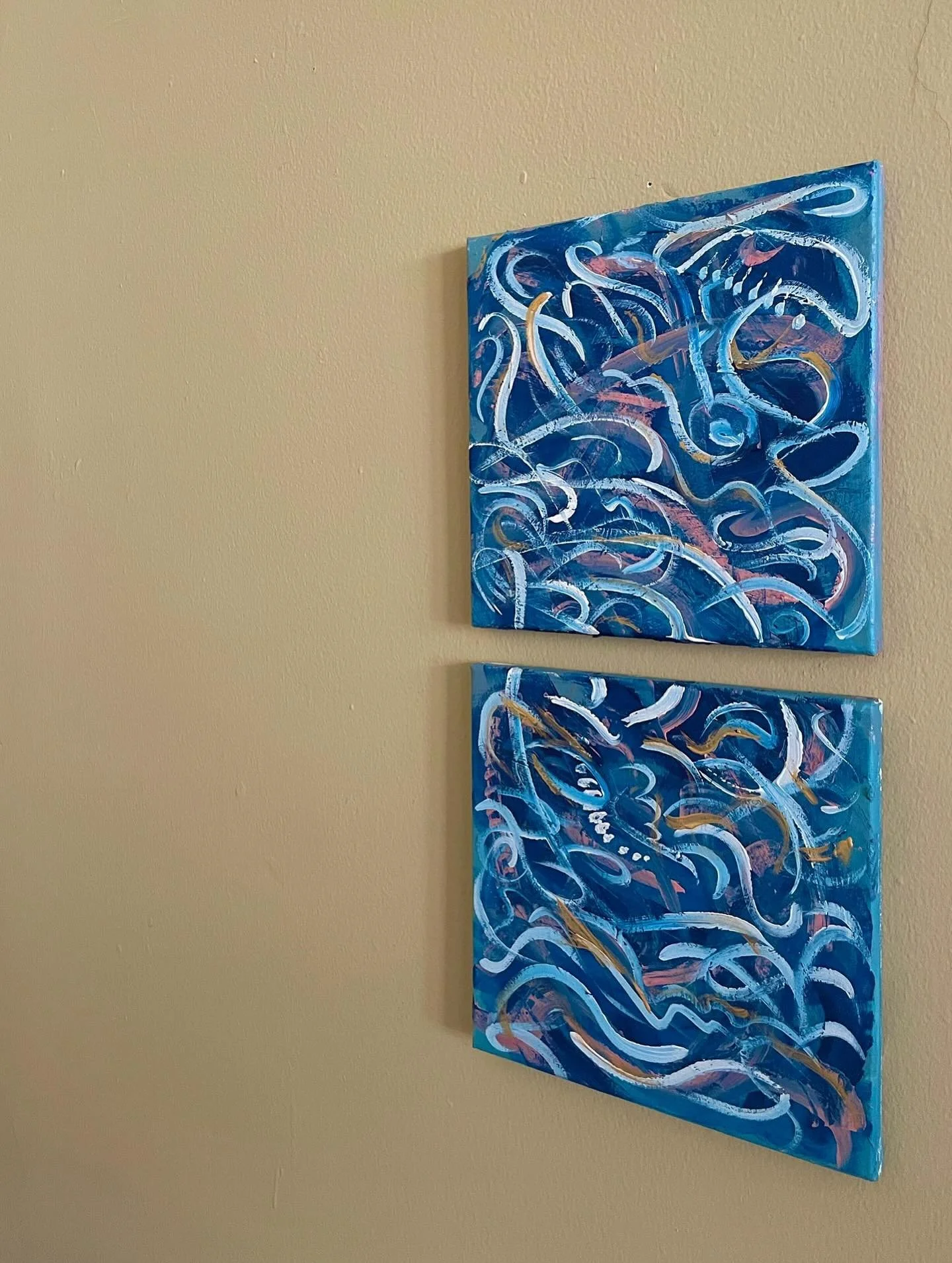 &ldquo;to each their own&rdquo; 🧚🏽&zwj;♀️🧚🏽&zwj;♀️
Two 10x10 inch canvases, acrylic