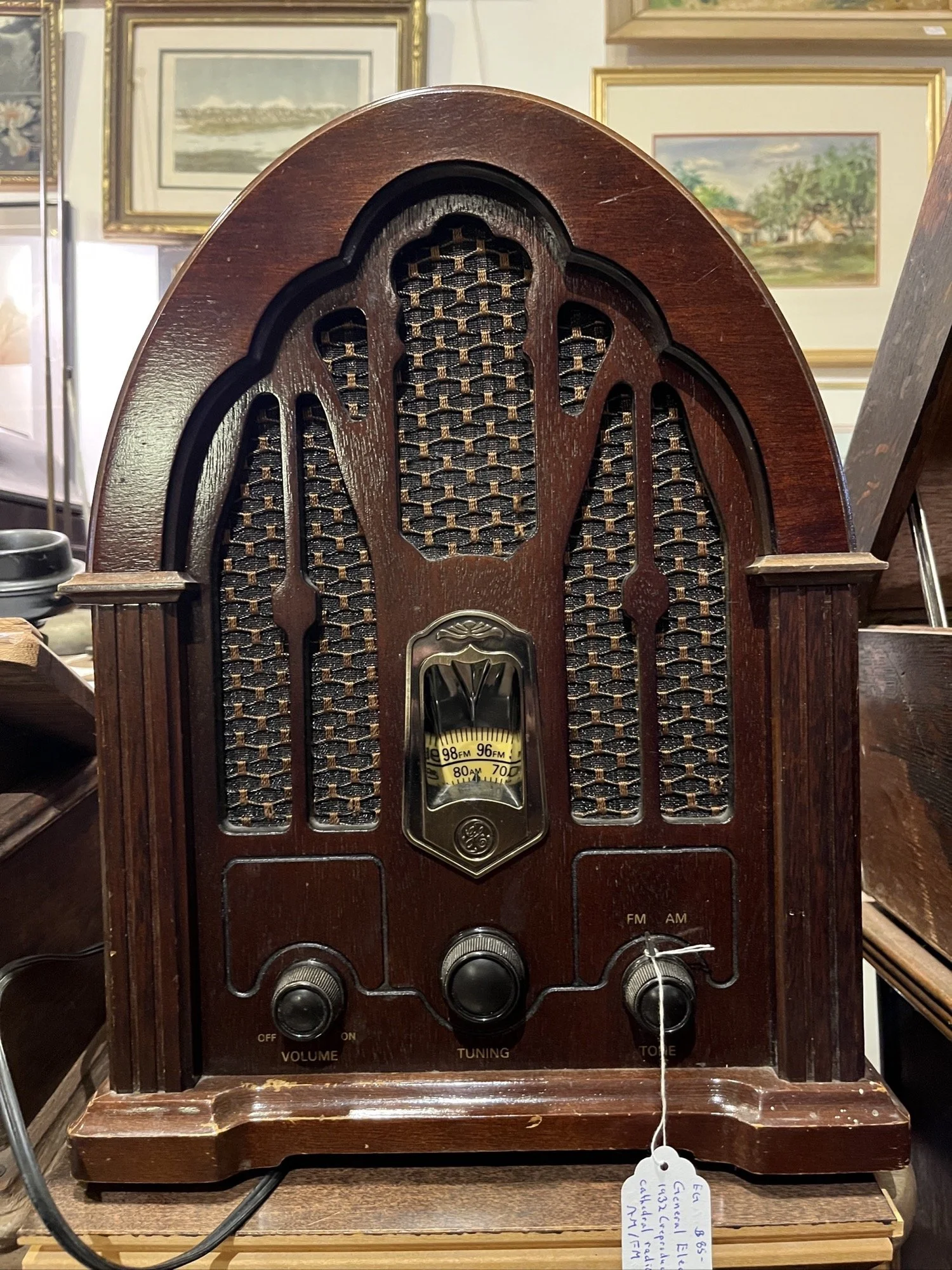 radios_victrolas1.JPG