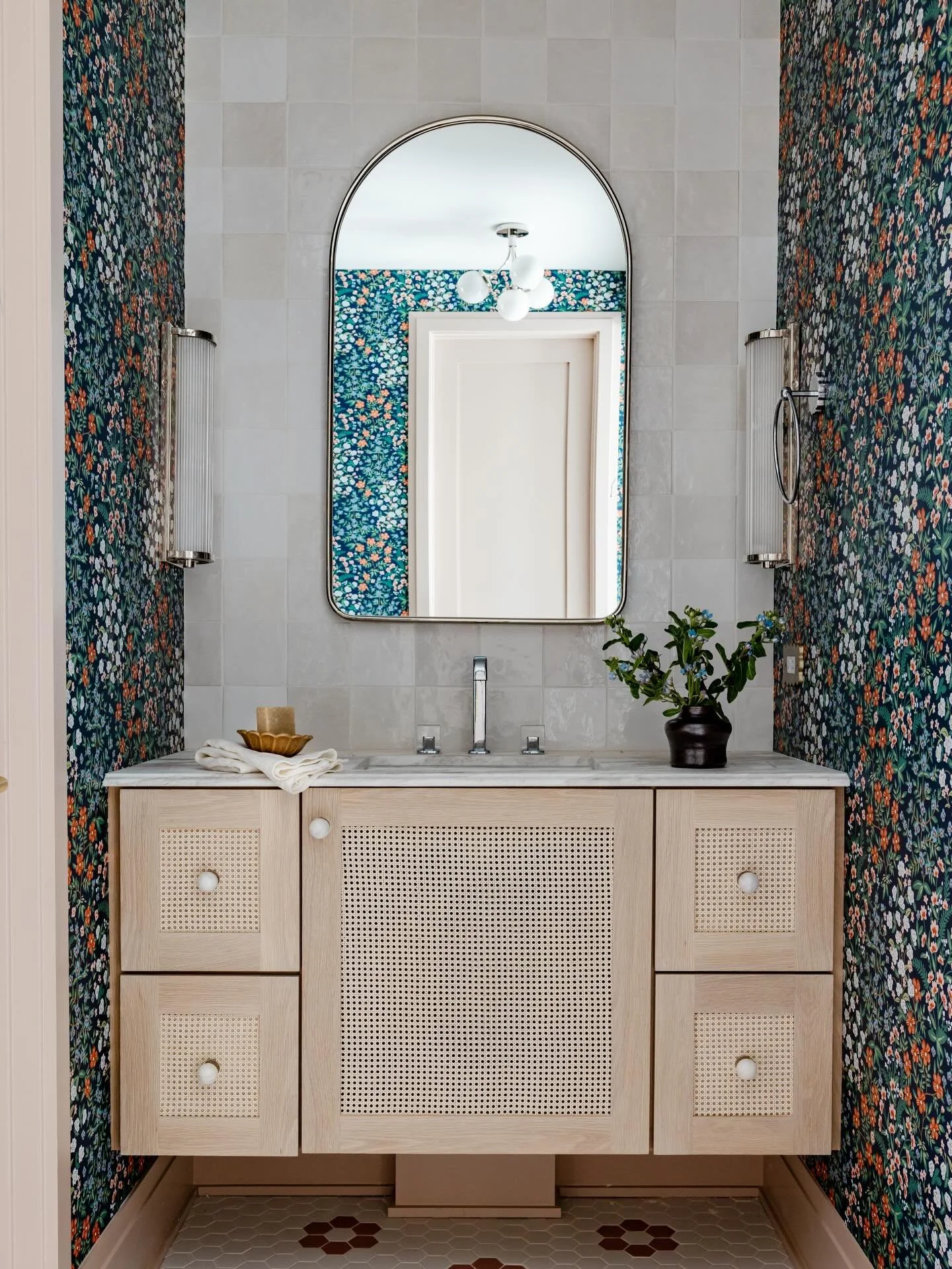 Sister duo, one shared bath &mdash; layered finishes, thoughtful details, and a space designed to feel effortlessly cohesive ✨
.
.
Design/build: @mhousedevelopment 
Photography: @blossomlaneinteriorphoto 
Styling: @brandideversrussow 
.
#interiordesi