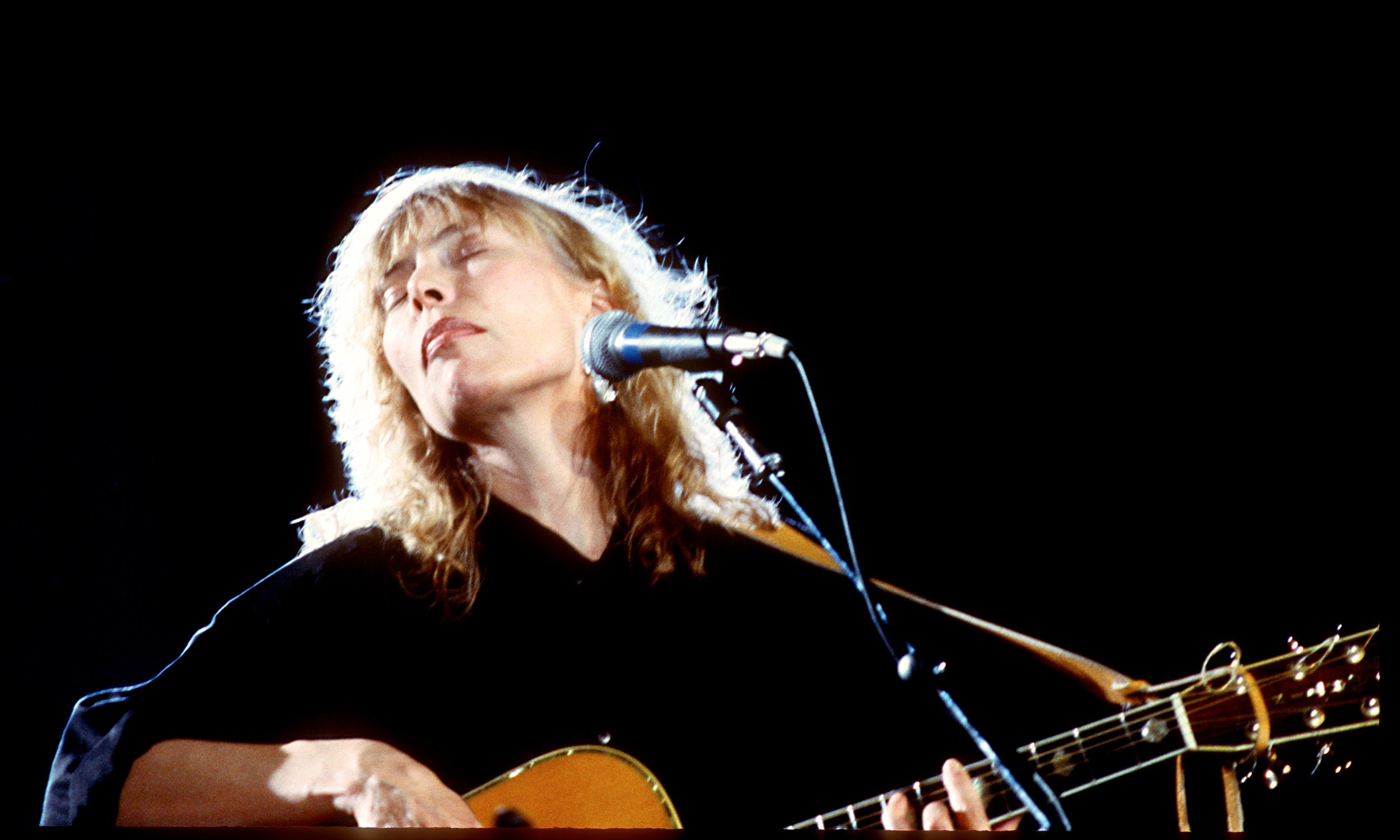 Joni Mitchell, Wembley Stadium London 1974