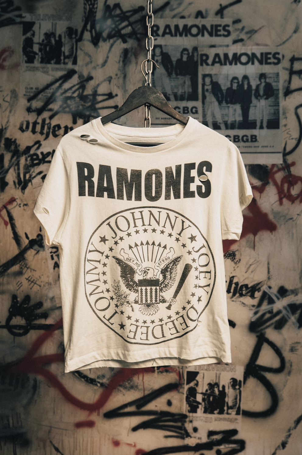 OTHER UK - RAMONES CLASSIC SEAL VINTAGE T-SHIRT