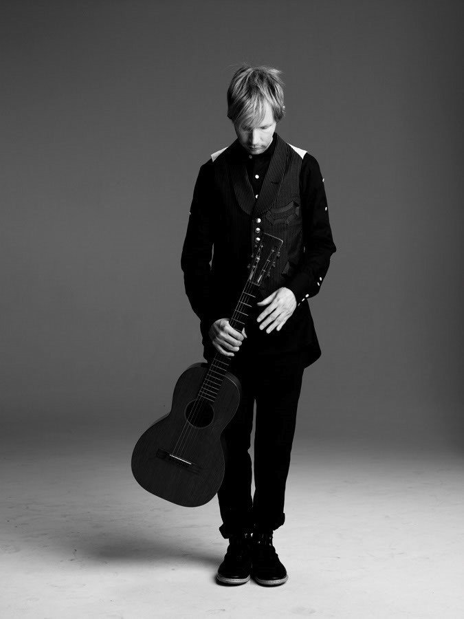 Beck and Guitar, Los Angeles CA 2010