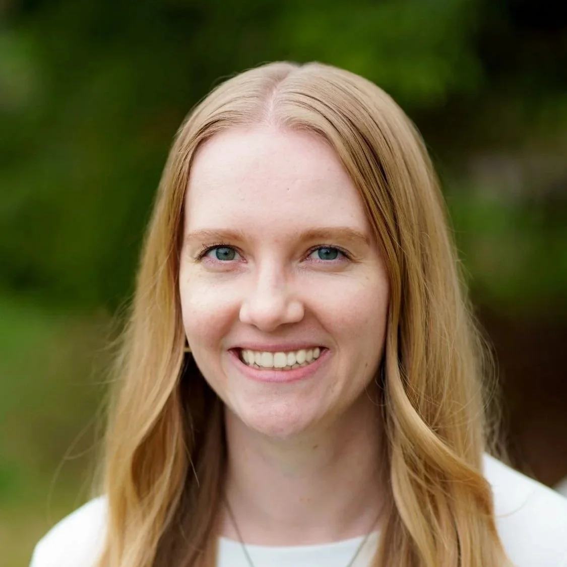 headshot of Hailley