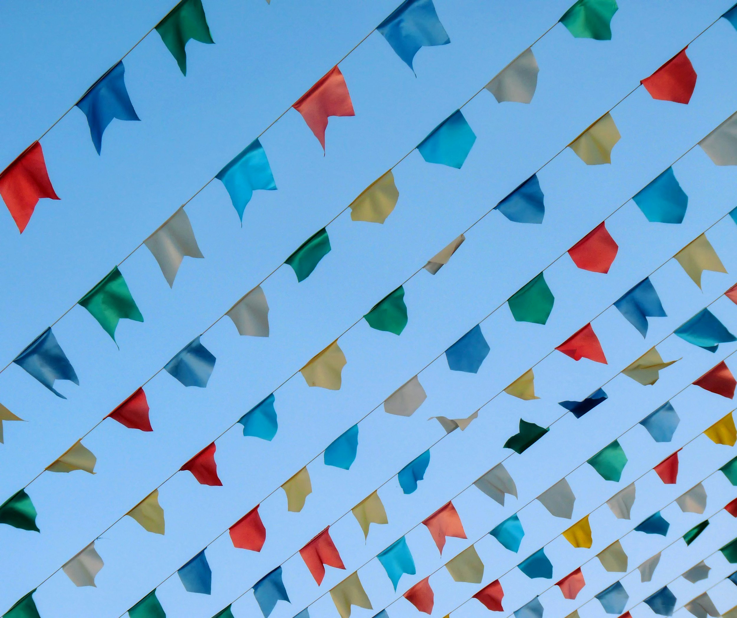 Cocktail Pennant Flying