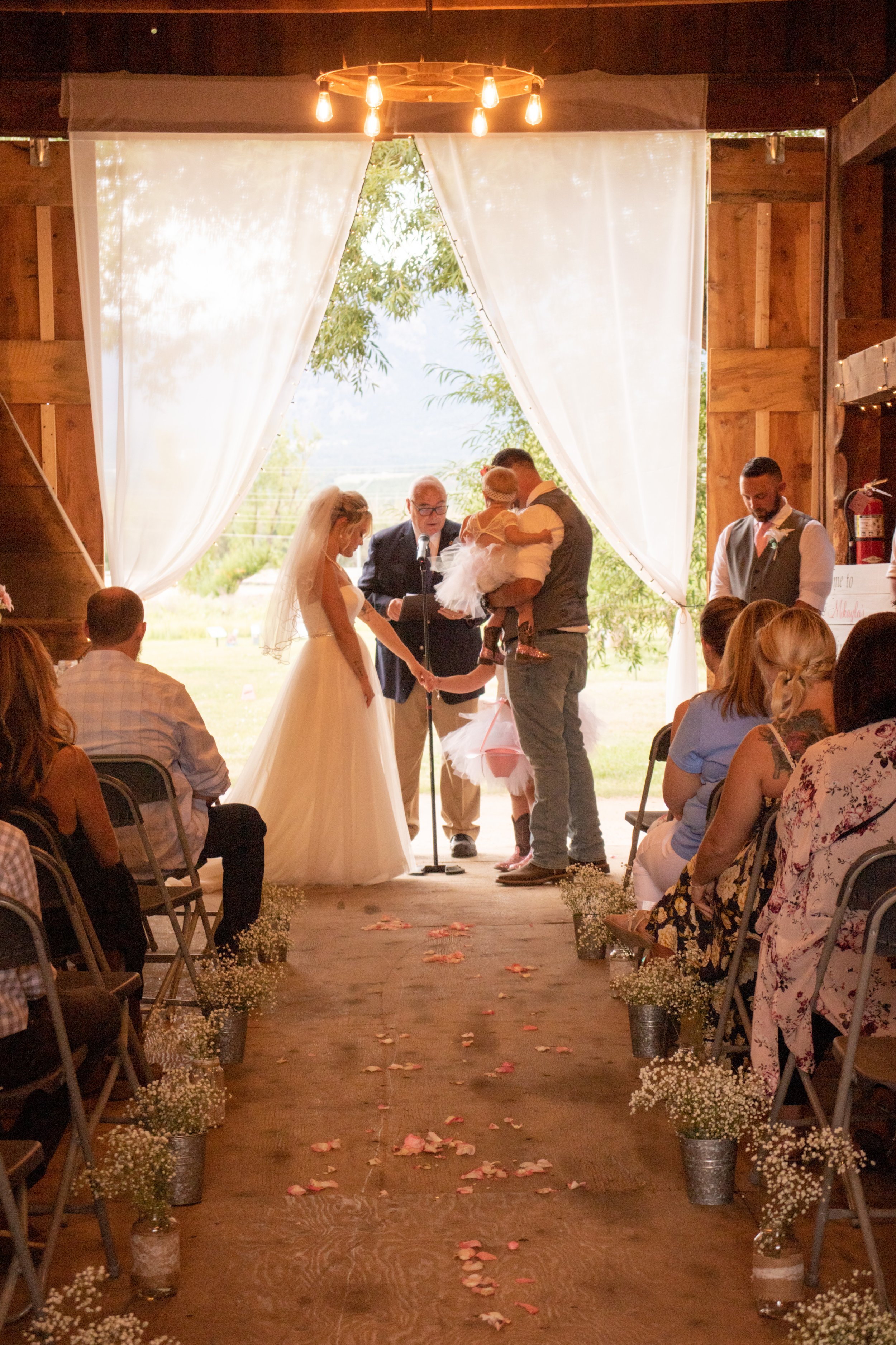 barn wedding 1.jpg