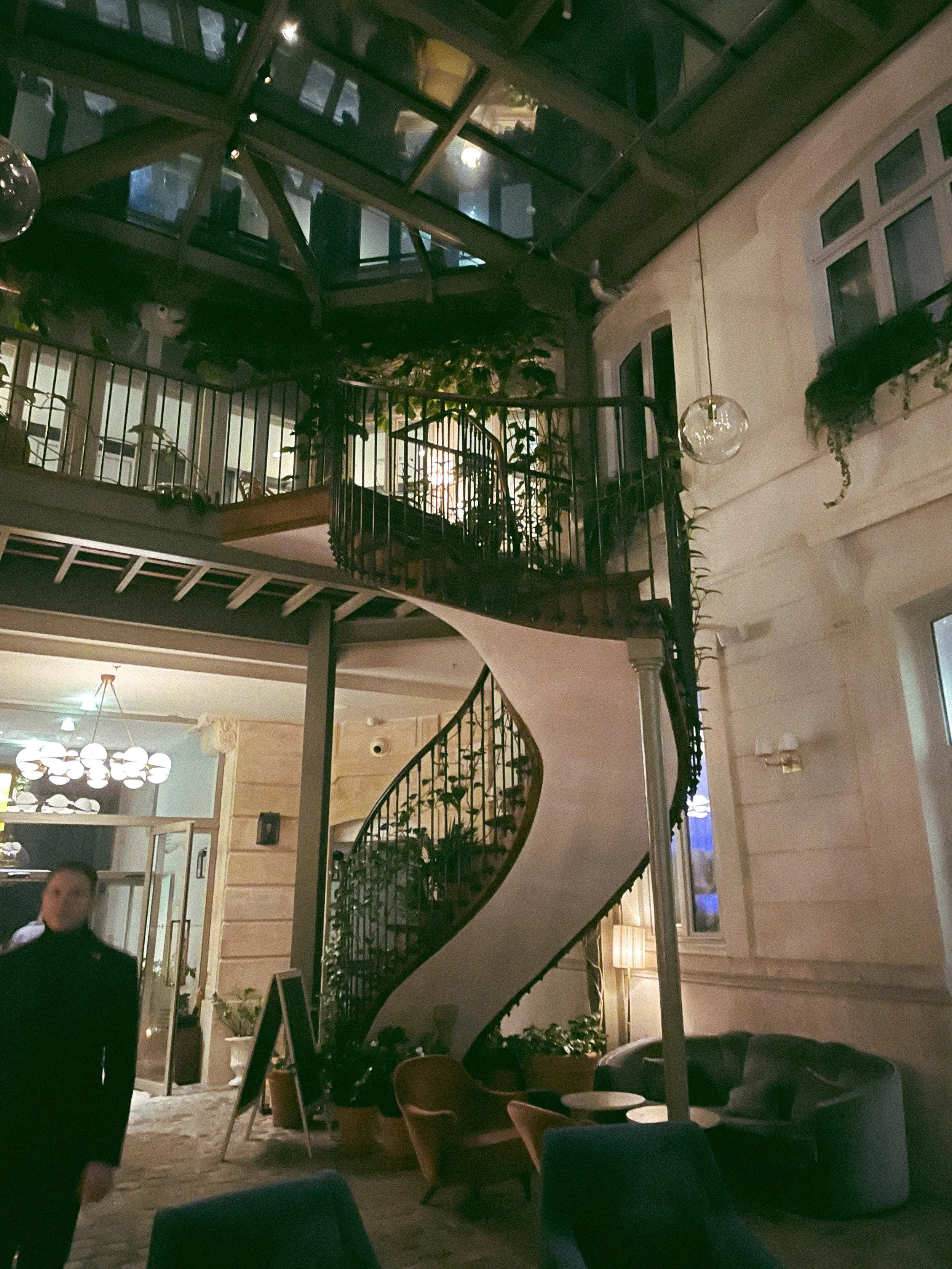 Mood Image-5400-2.jpg