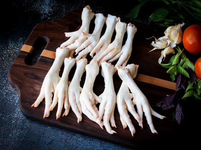 Pasture-Raised Chicken Feet (4lb Pack)