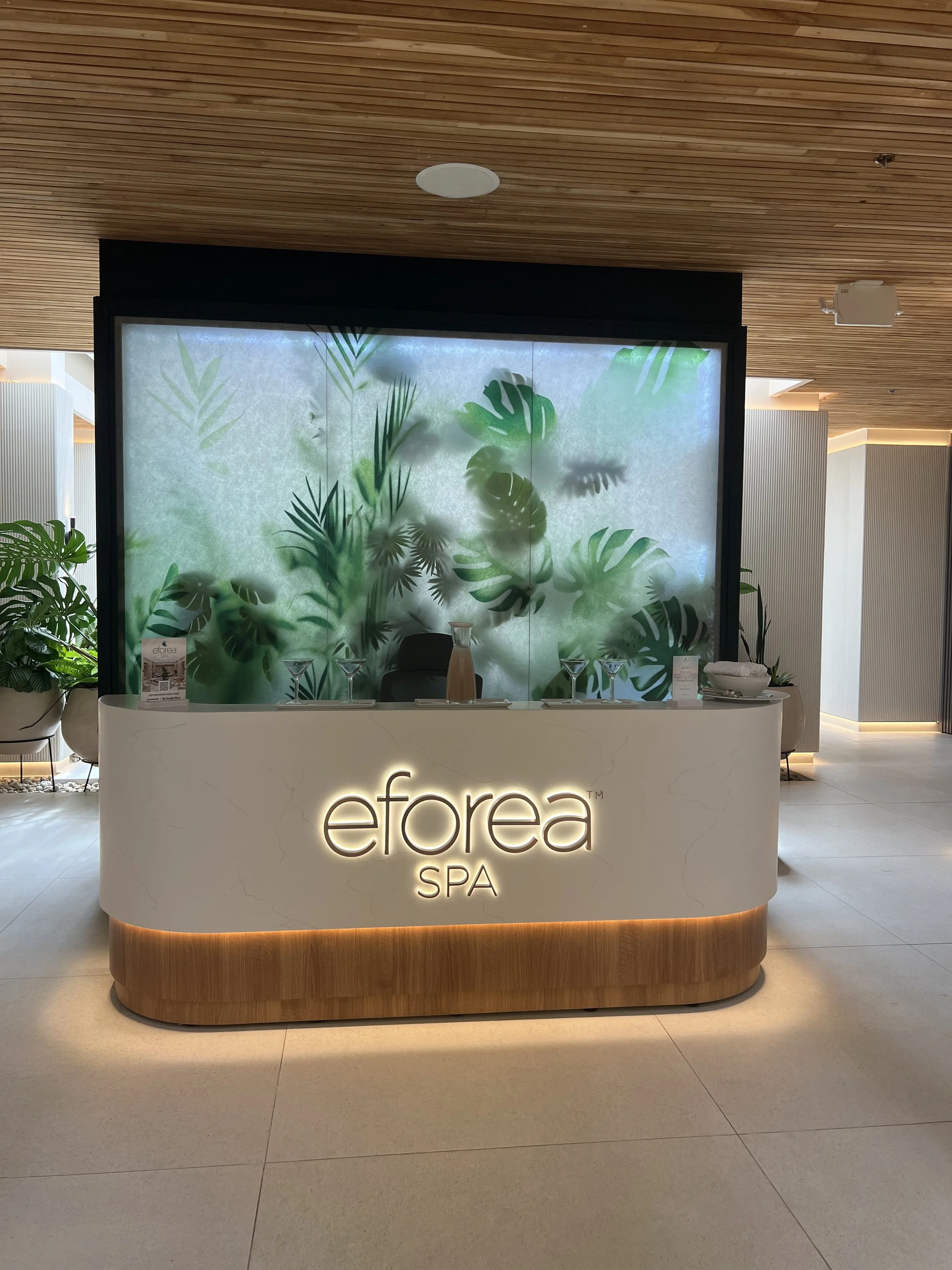 Reception area of the eforea spa at Hilton Aruba Caribbean Resort & Casino