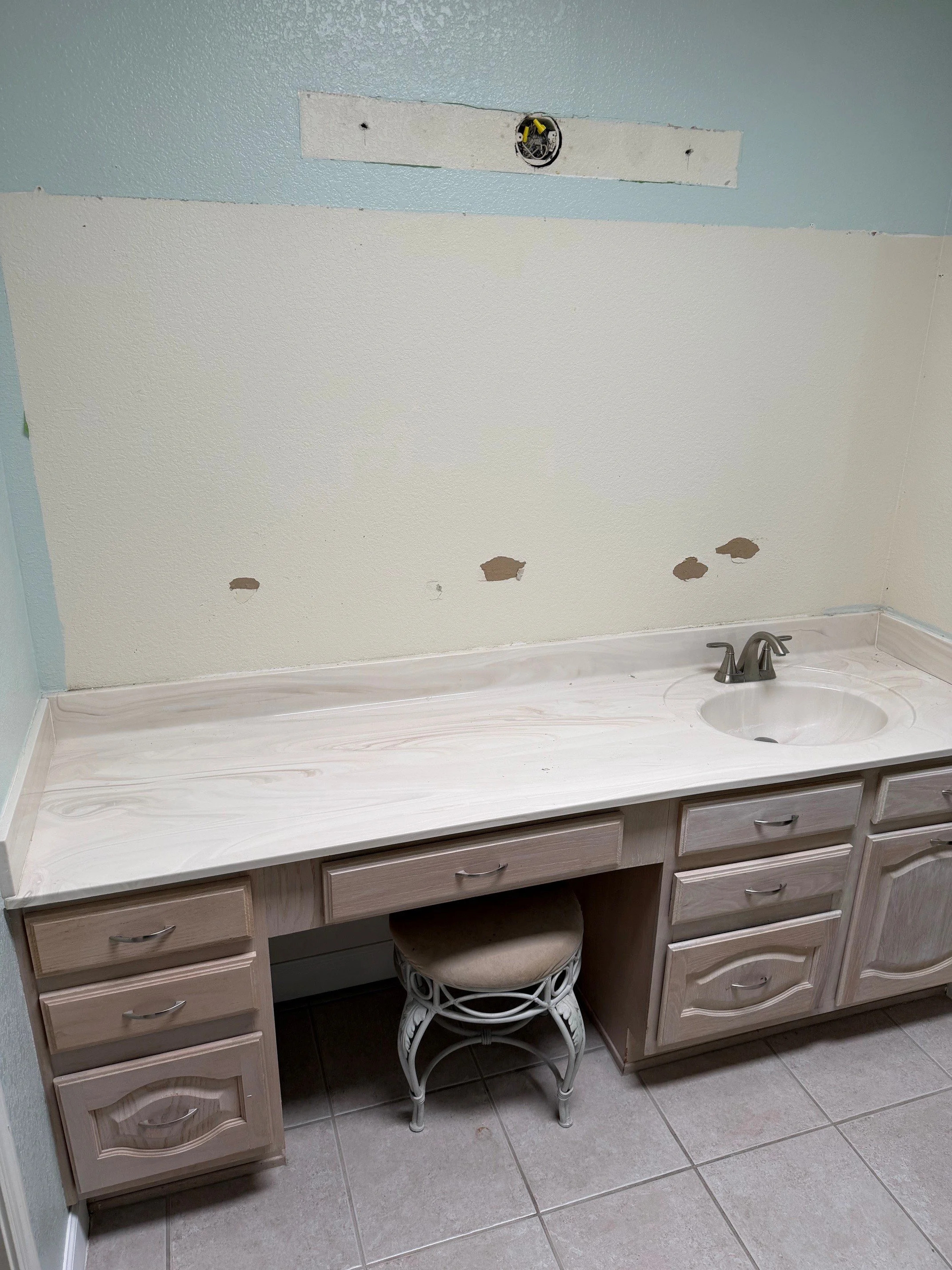 Donato MasterBath before.jpg