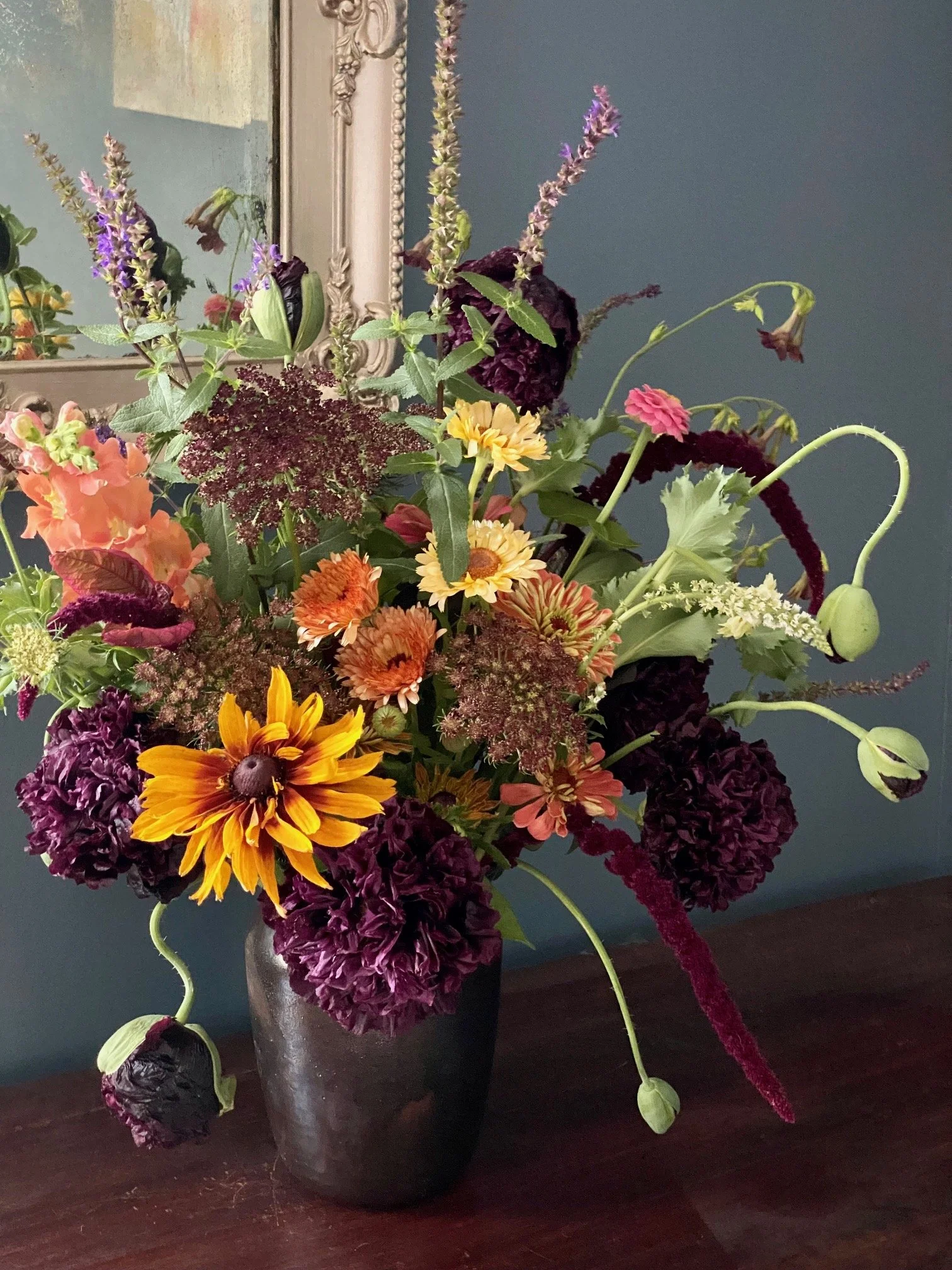 Large Arrangement (excludes weddings)