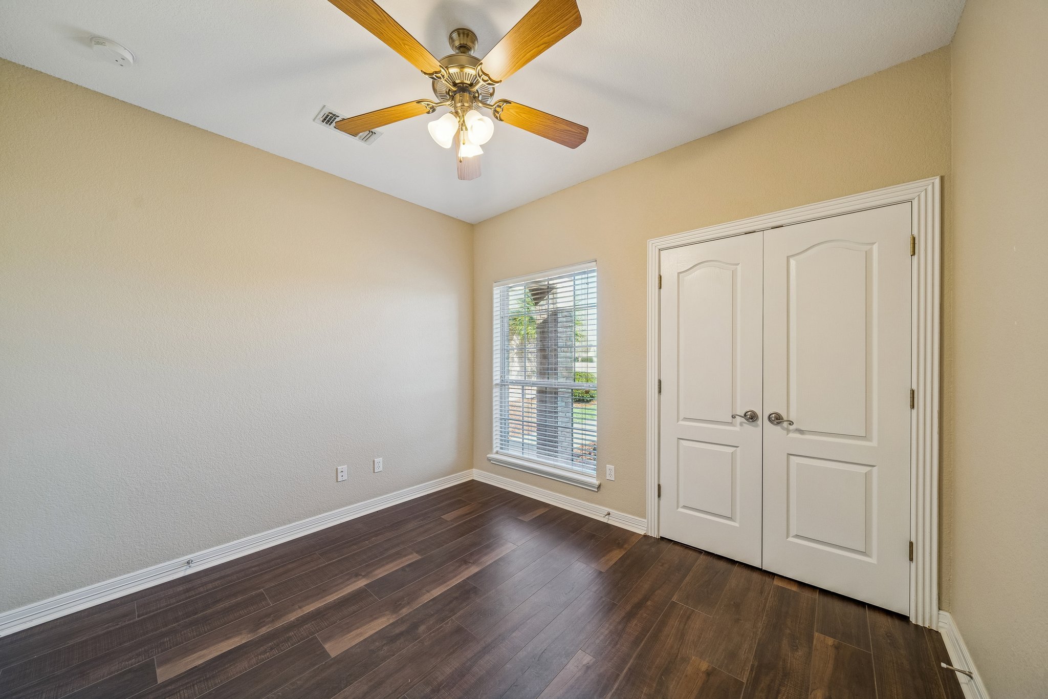 21-web-or-mls-101 County Rd 397, Bay City, TX 77414-019.jpg