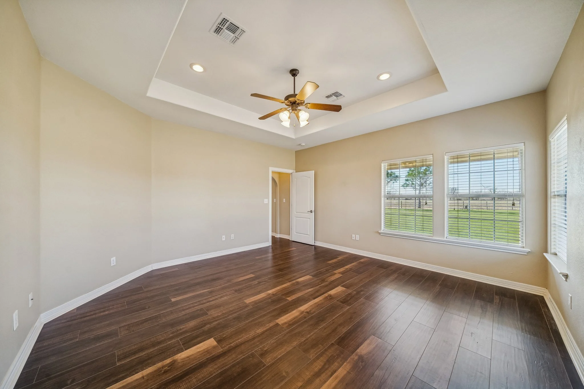 17-web-or-mls-101 County Rd 397, Bay City, TX 77414-015.jpg