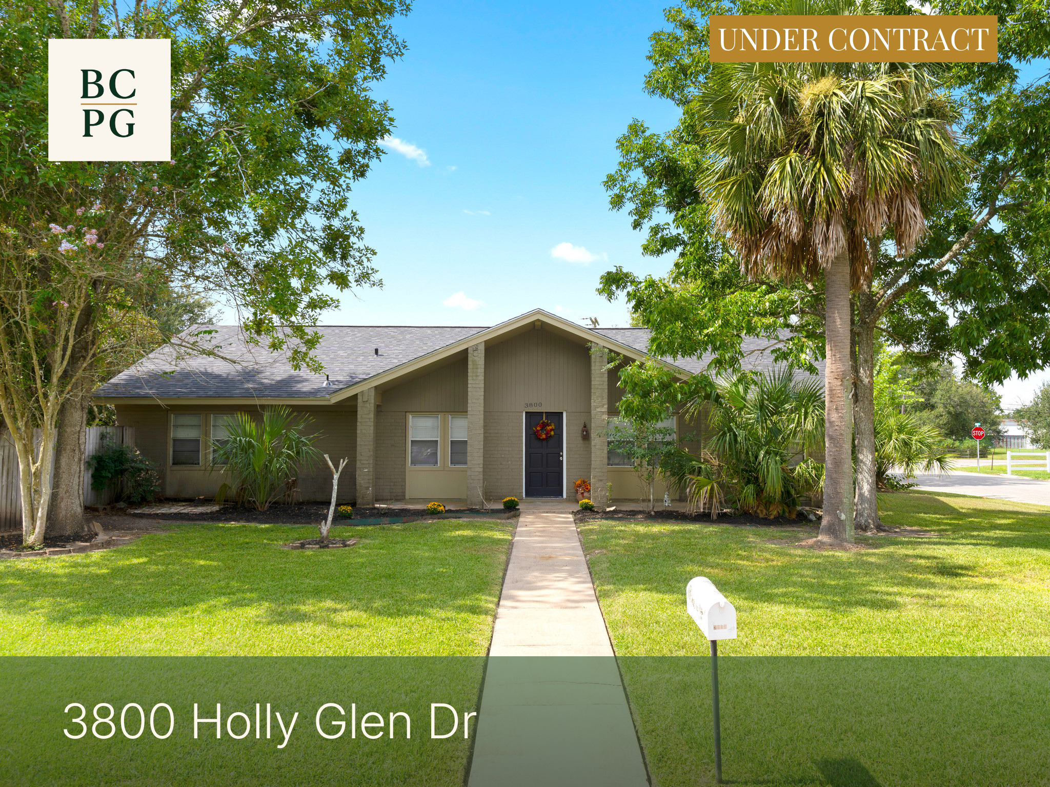 This Bay City residence is now under contract and progressing toward closing. Thoughtful presentation and strategic positioning helped attract strong buyer interest.

Listed by Derek Nemec, Bay City Property Group.