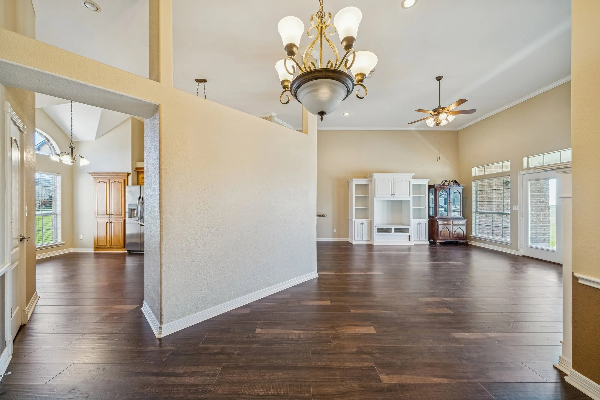 26-web-or-mls-101 County Rd 397, Bay City, TX 77414-024.jpg