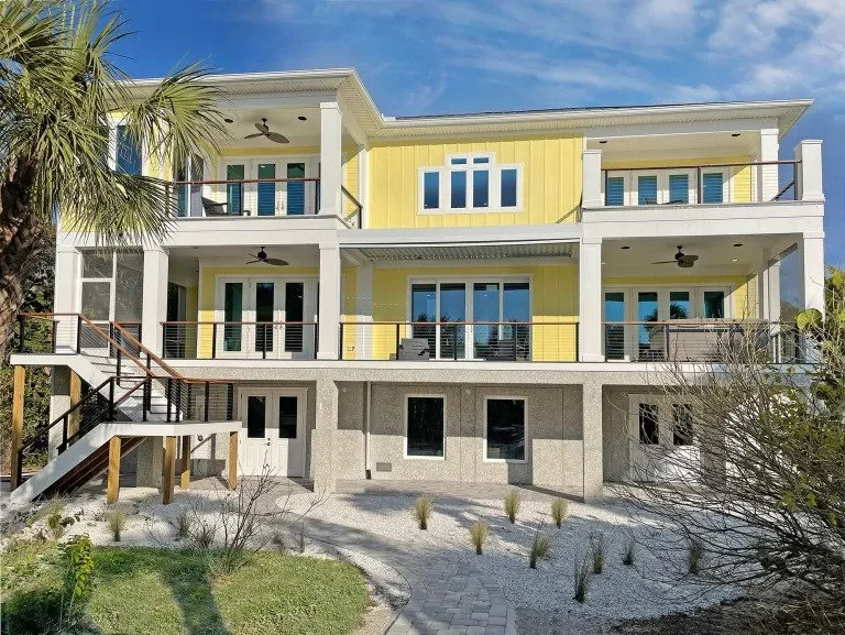 2Pizzo_Ext_Rear-1-w-1.jpg