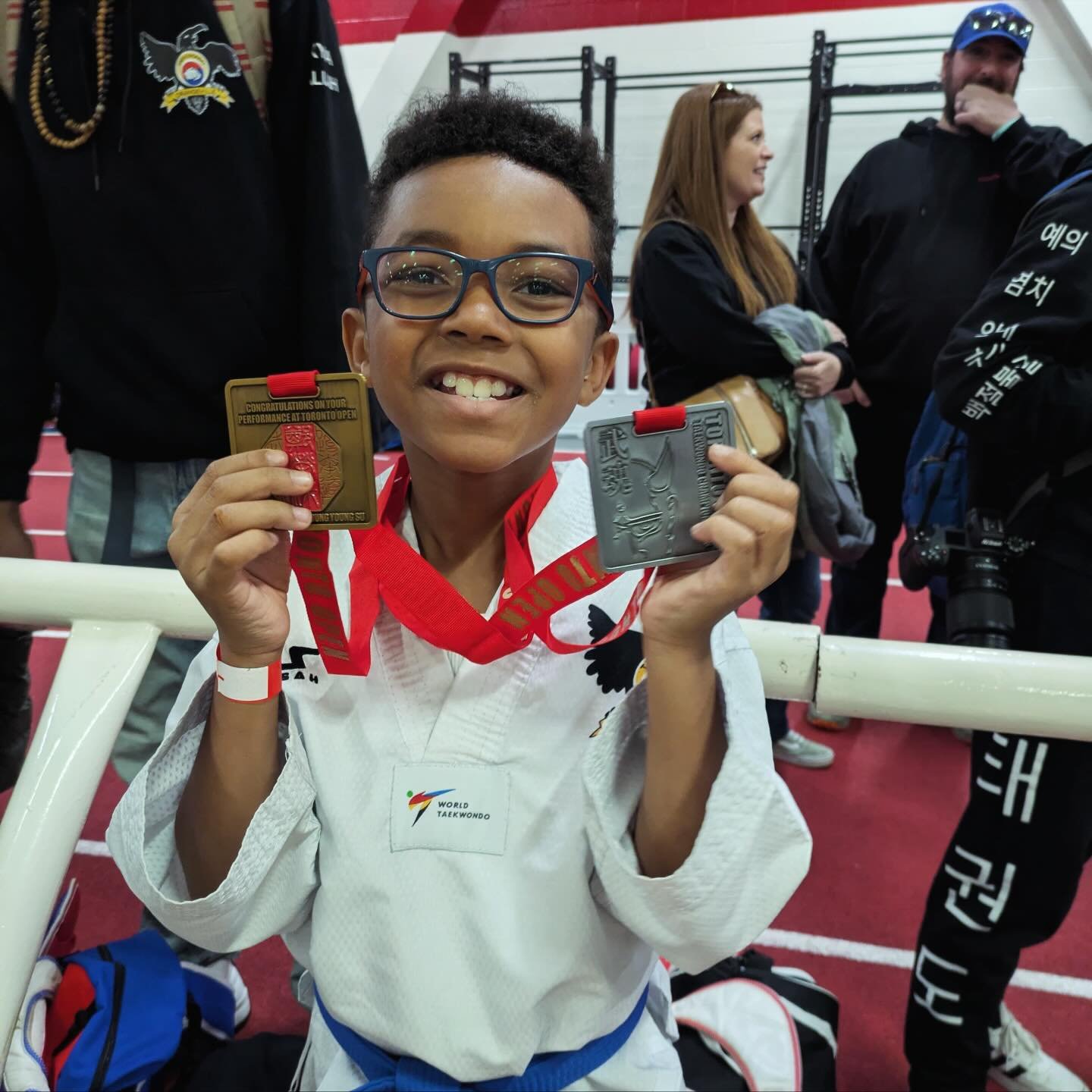 Our team had an awesome showing at the last event of the season! 

Congratulations on a great job by everyone, and a huge thank you to our team of officials! Thank you to Master Sarah and Miss Sarina for an awesome job coaching everyone!

Alijah 🥇🥈