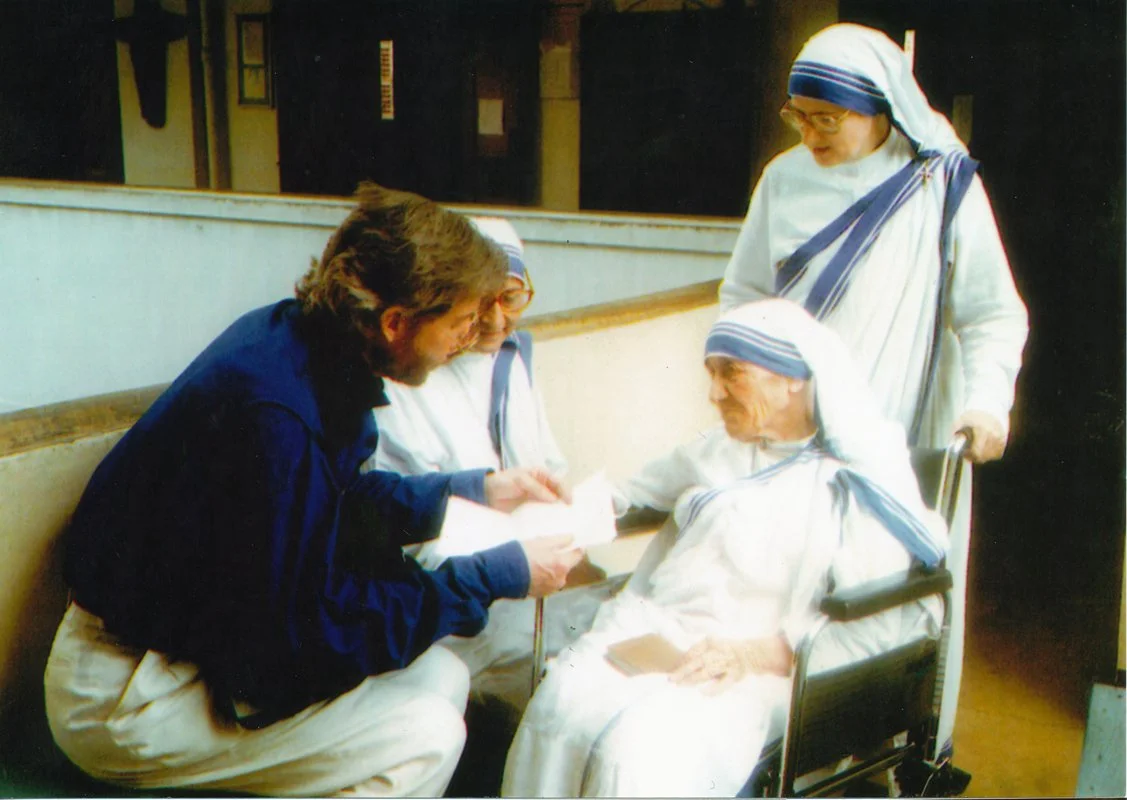 Tony reading to Mother-67.jpg