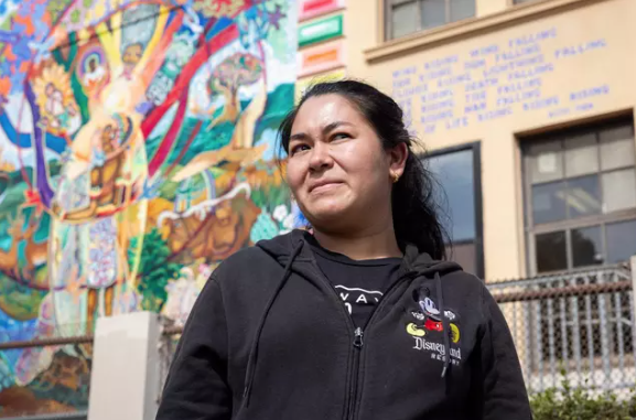 Homeless migrant children booted from shelter by city