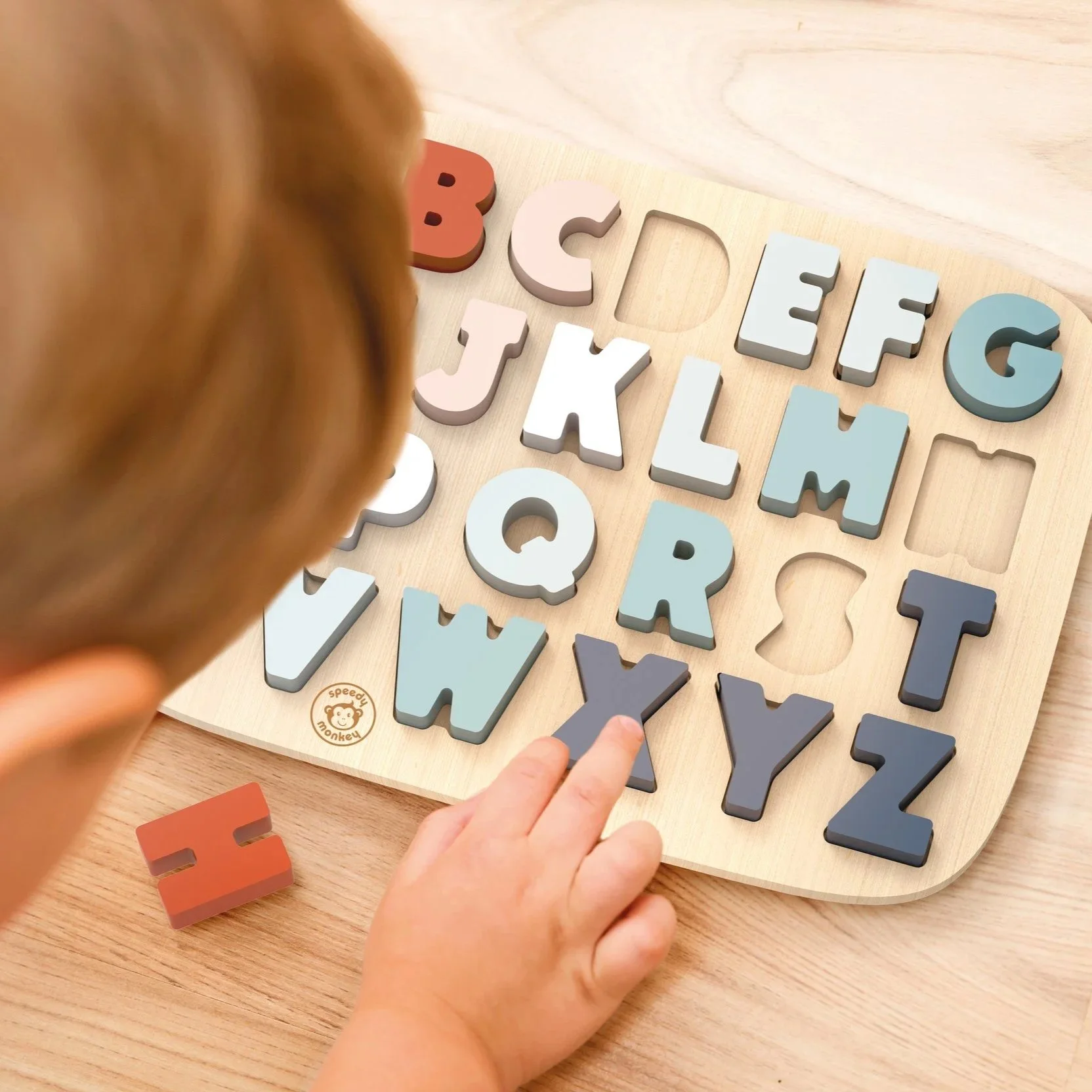 SP1001+Alphabet+puzzle_Lifestyle.jpg