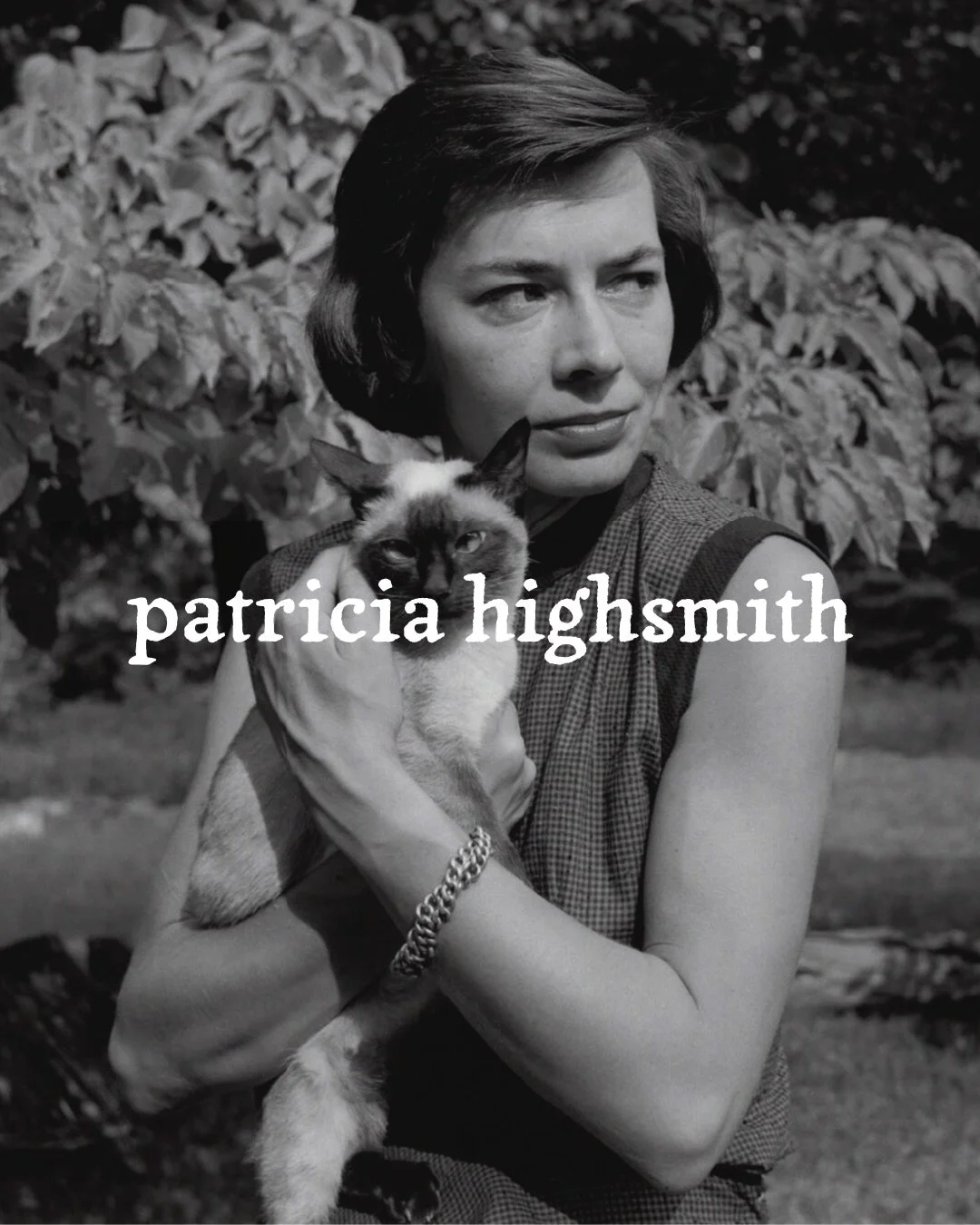 currently reading x the book club: extra&ntilde;os en un tren (1950), de patricia highsmith 

#patriciahighsmith #strangersonatrain