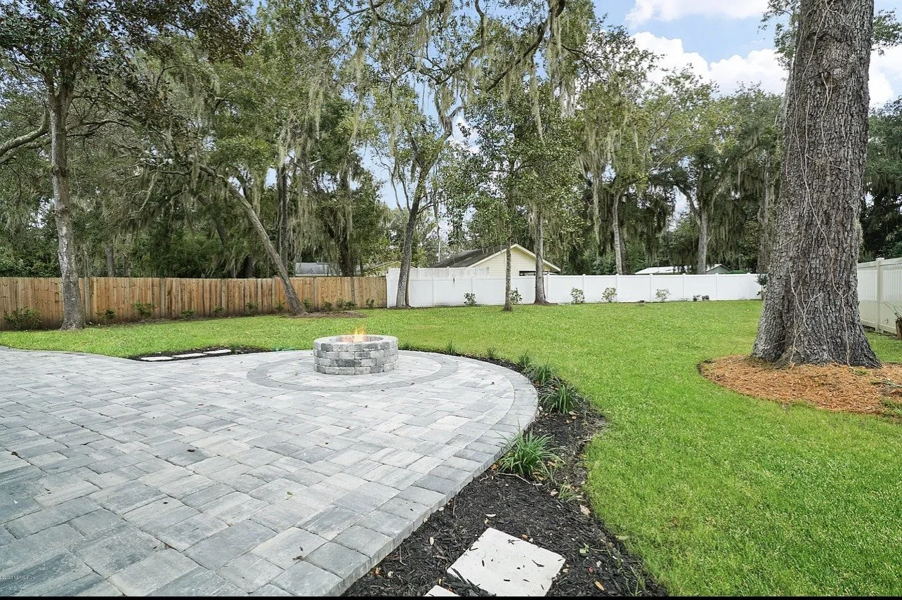 Glacier Patio_Firepit.jpg