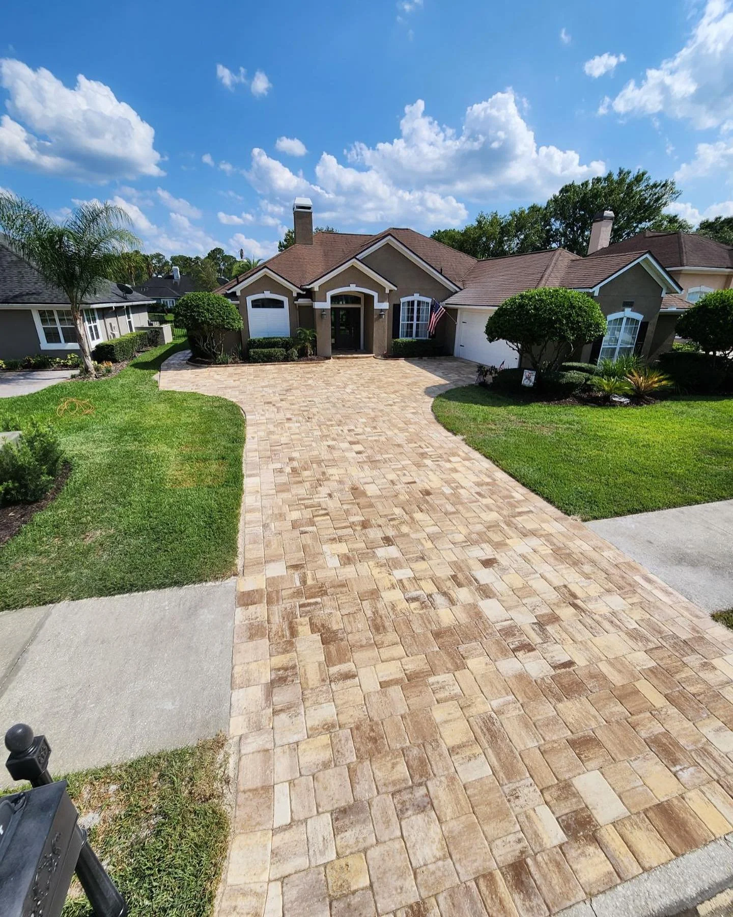 Paver_Driveway3.jpg