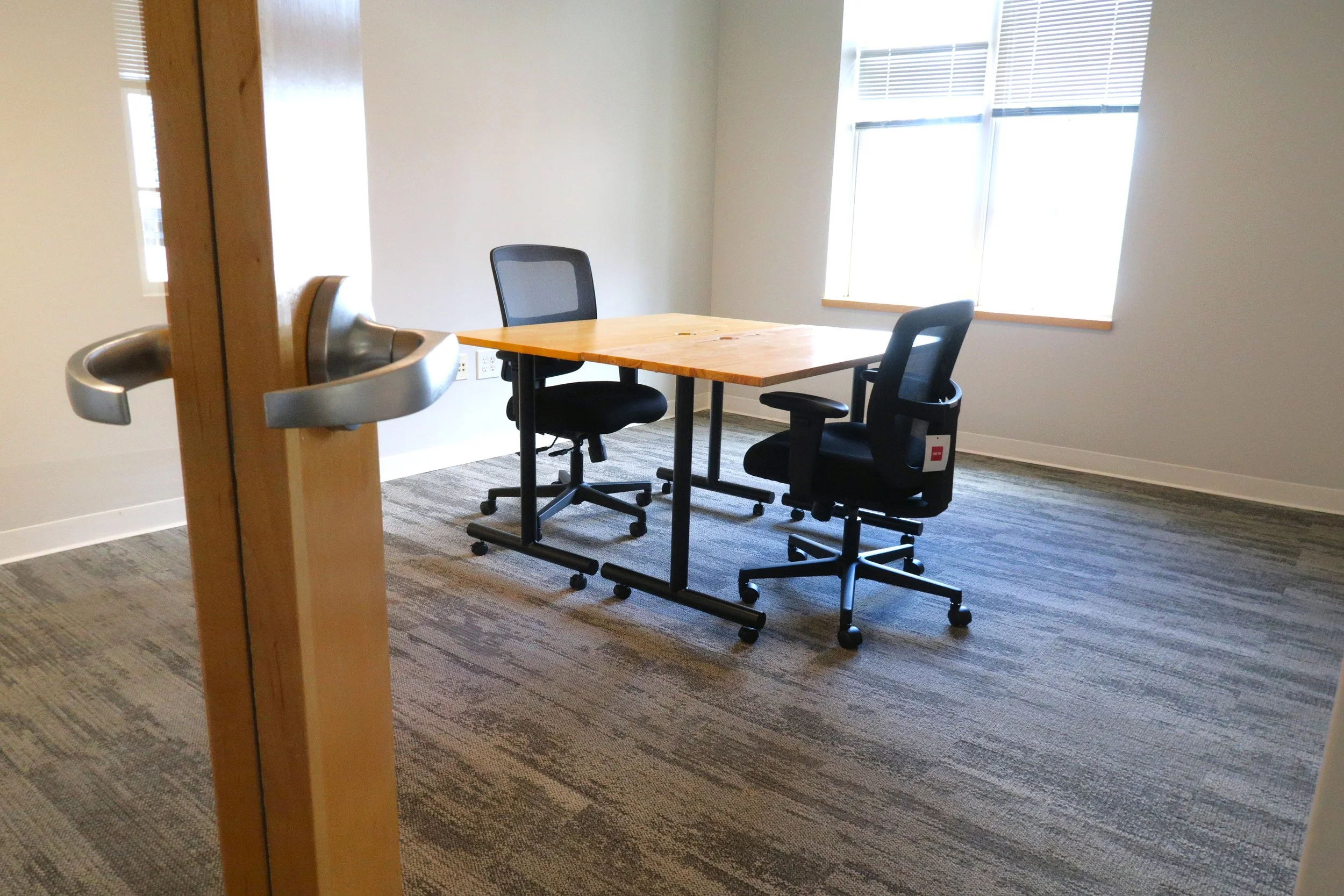 Suite 920 private office