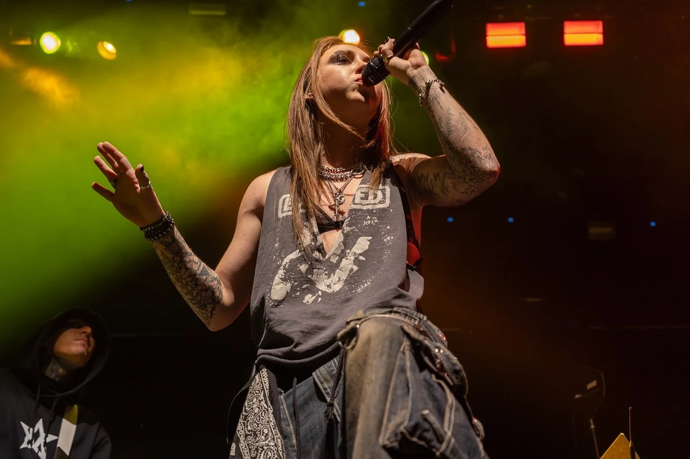 Kami Kehoe 11/1/25 Denver, CO 

&bull; @kamikehoe 
&bull; shot for @socialcasonline 
#singersongwriter #musician #music #passion #concert #concertphotography #concertvideo #memories #instamusic #liveconcert #livemusicphotography #livemusic #denverban