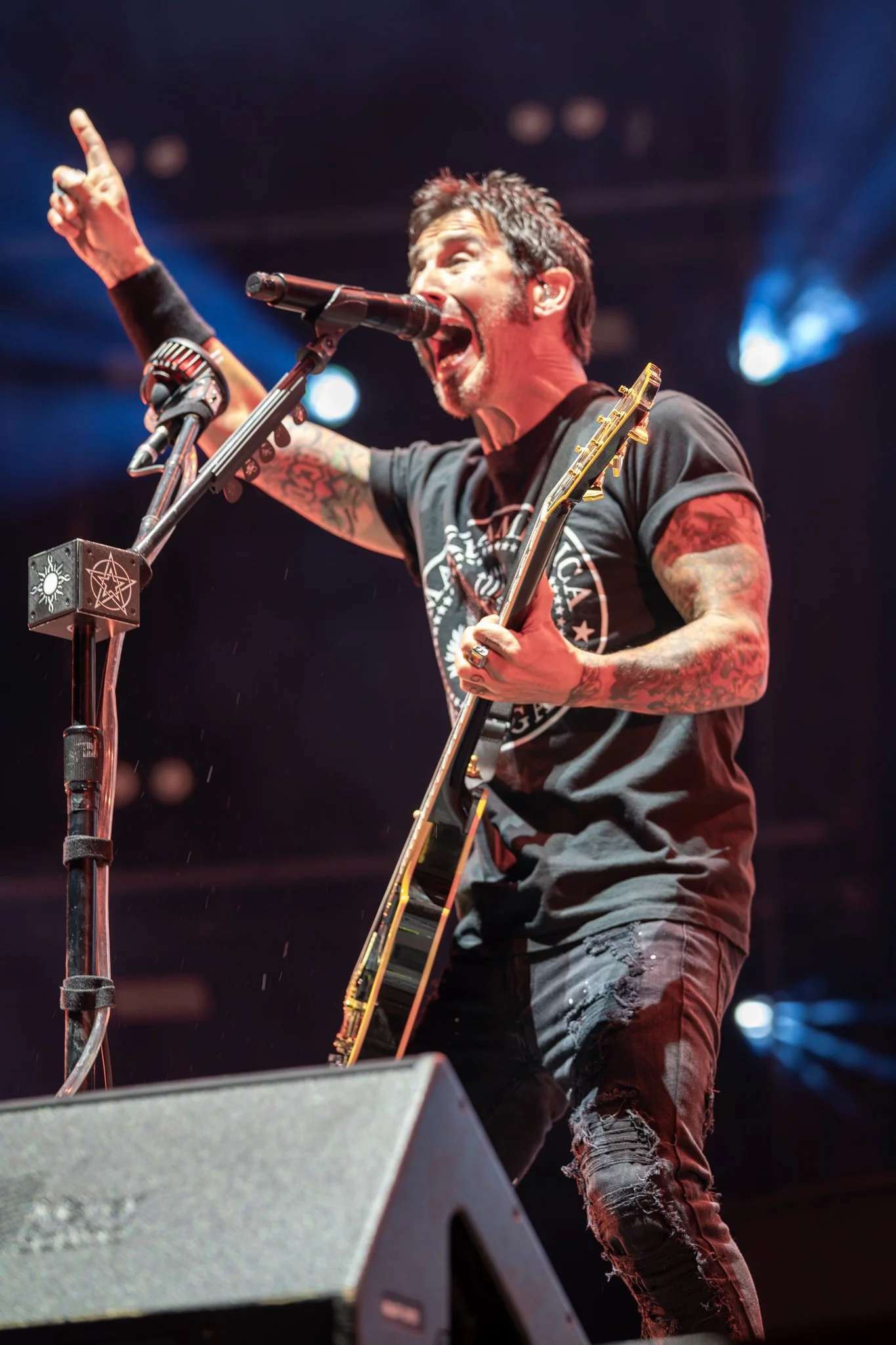Godsmack-11.jpg