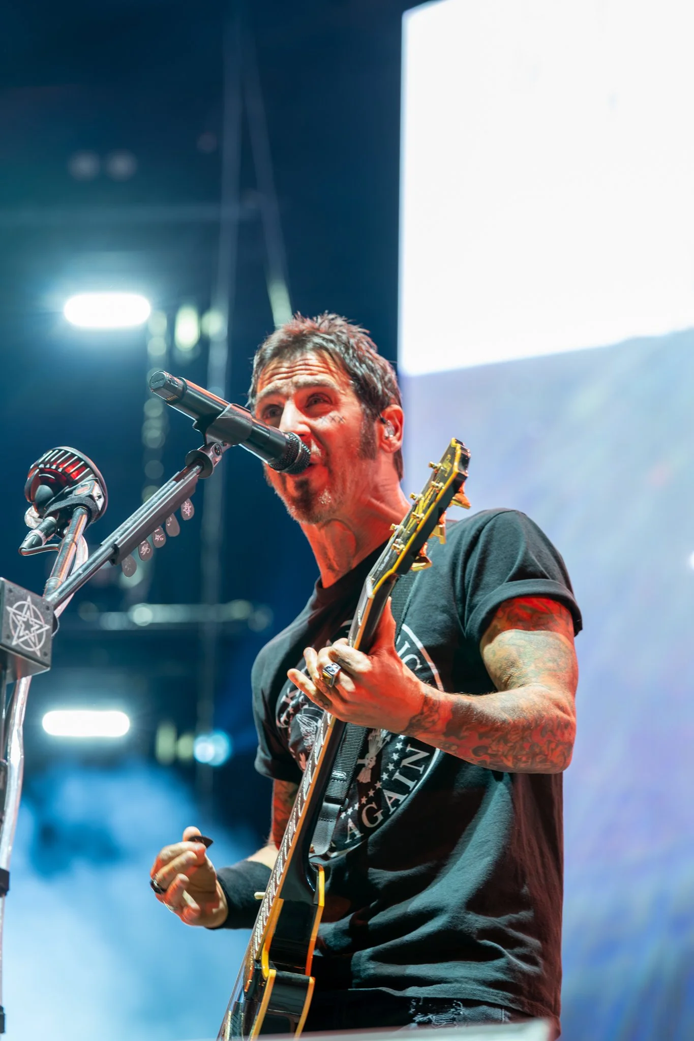 Godsmack-17.jpg