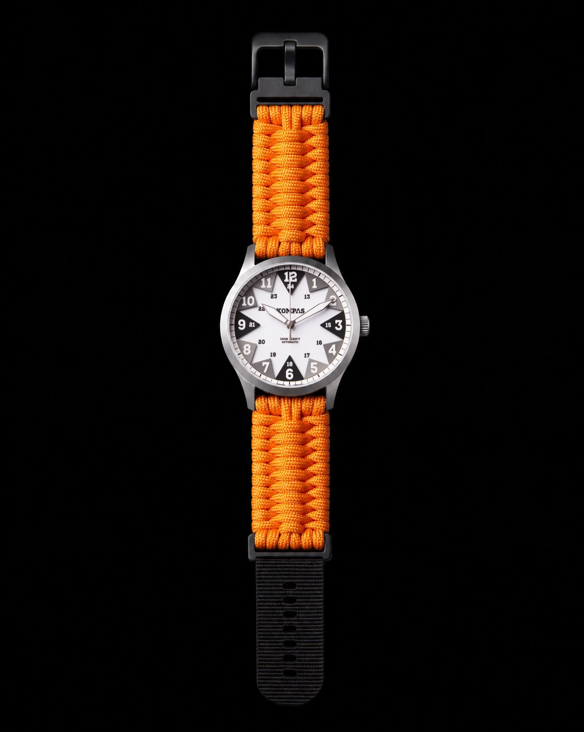 One of our customers paired the North with an orange paracord strap and we have to admit, it looks right at home.

High visibility. Hard wearing. Ready for wherever the trail leads next.

Built for adventure. Worn with purpose.

#KOMPAS #FindYourDire
