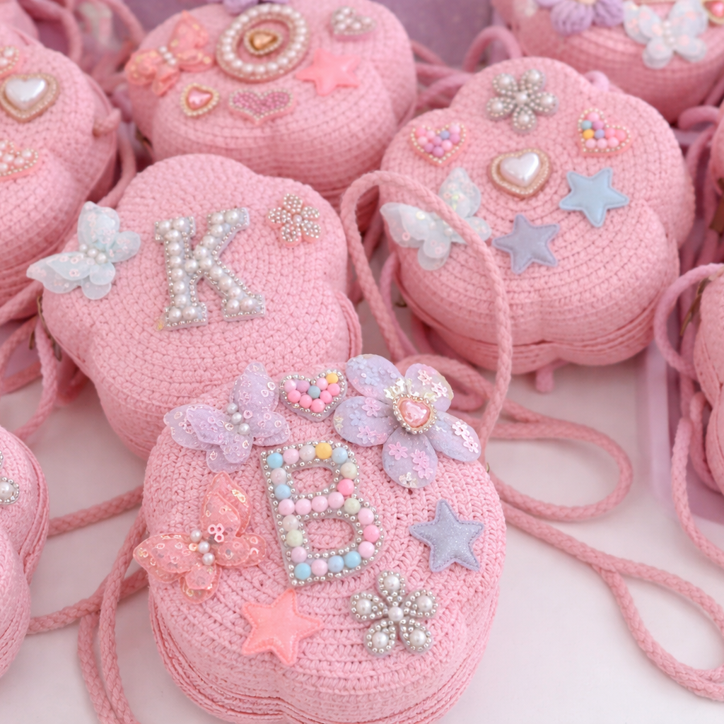 blush-and-bliss-by-mya-purse-decorating-birthday-party-girls-teens-entertainment-glam-craft-spa-salon-fashion-runway-princess-chicago-bat-mitzvah-lake-forest.png